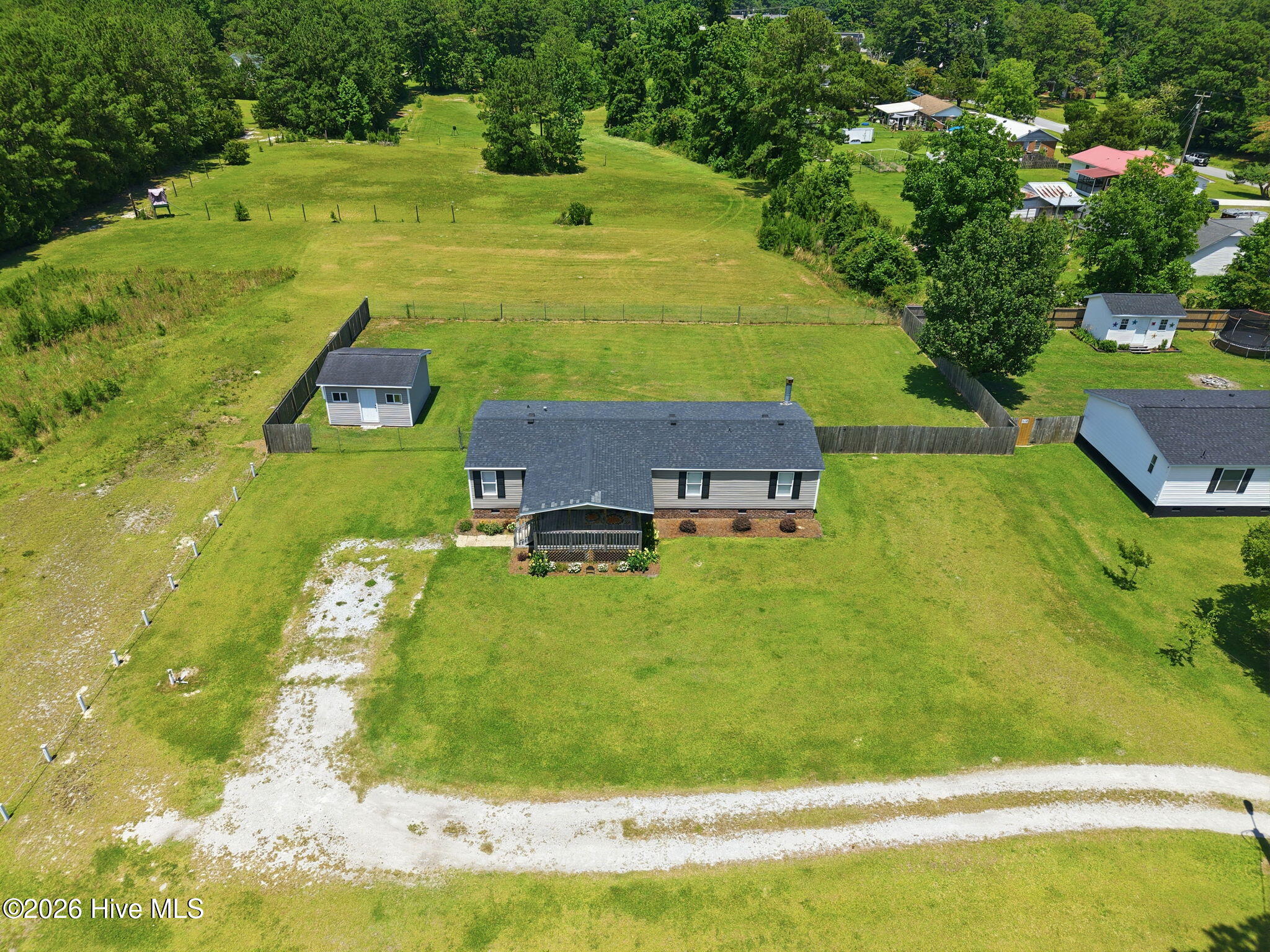 main property photo 5