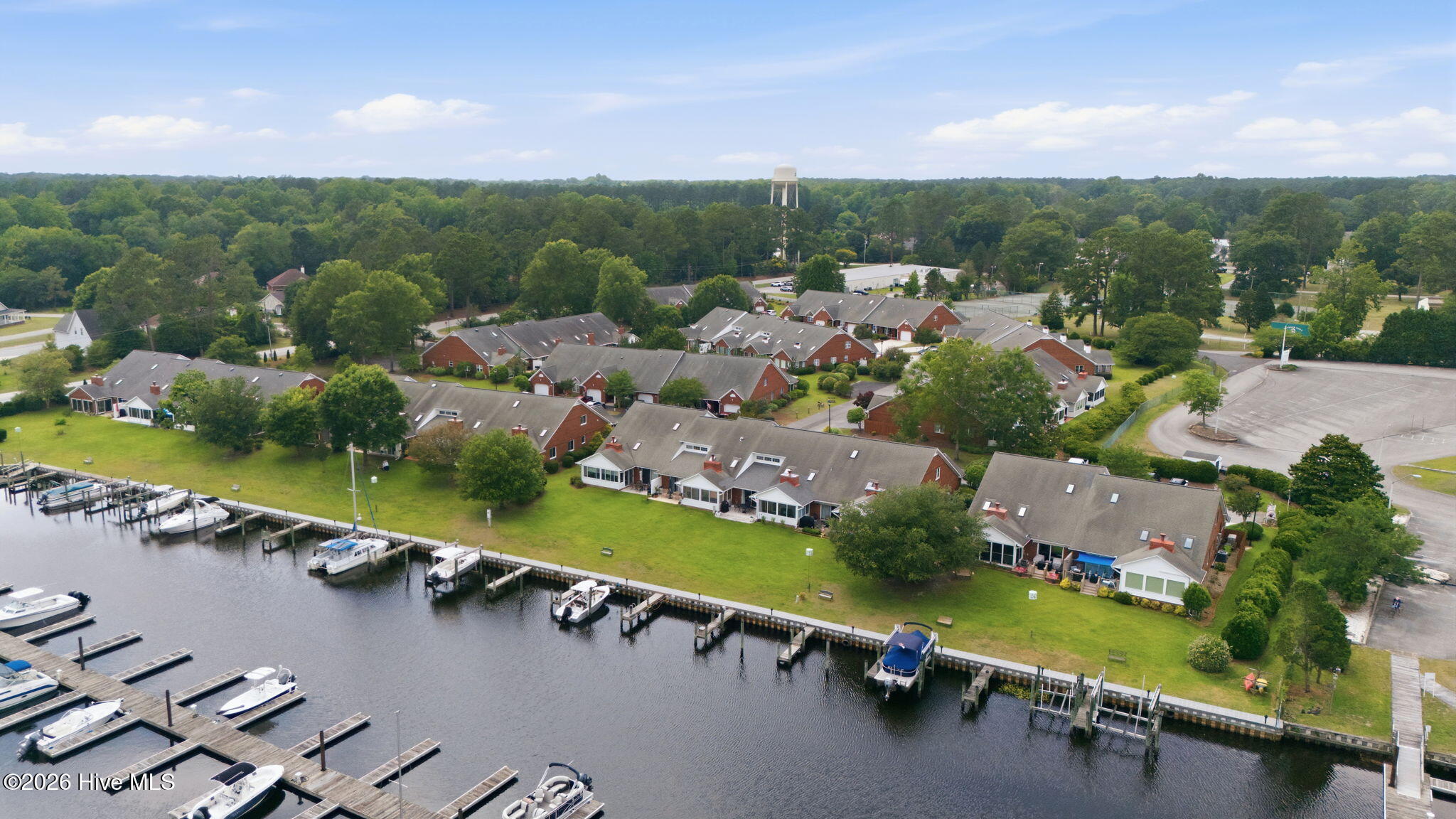 main property photo 41