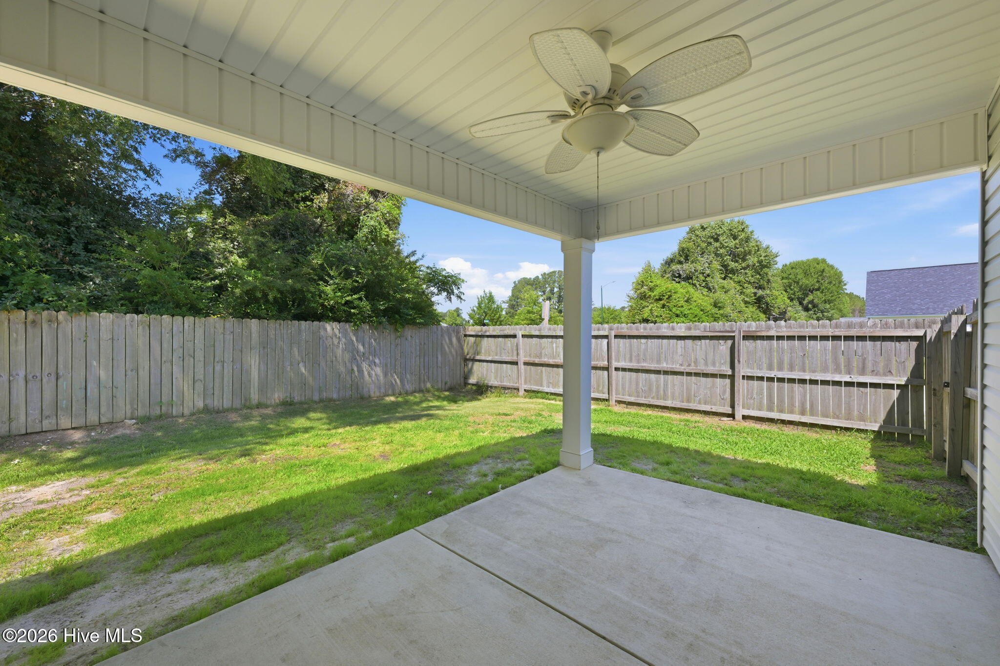 main property photo 23