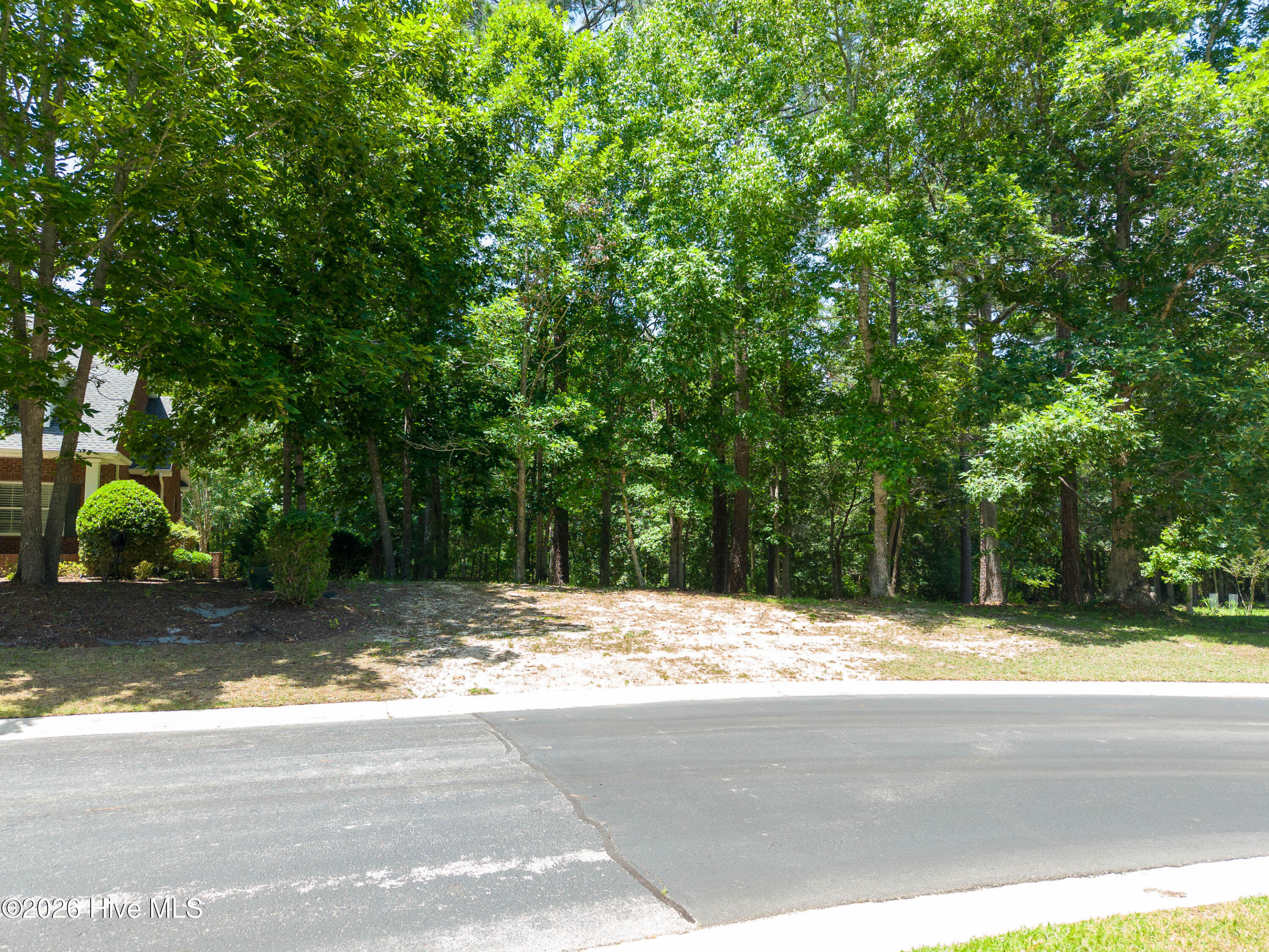 main property photo 30