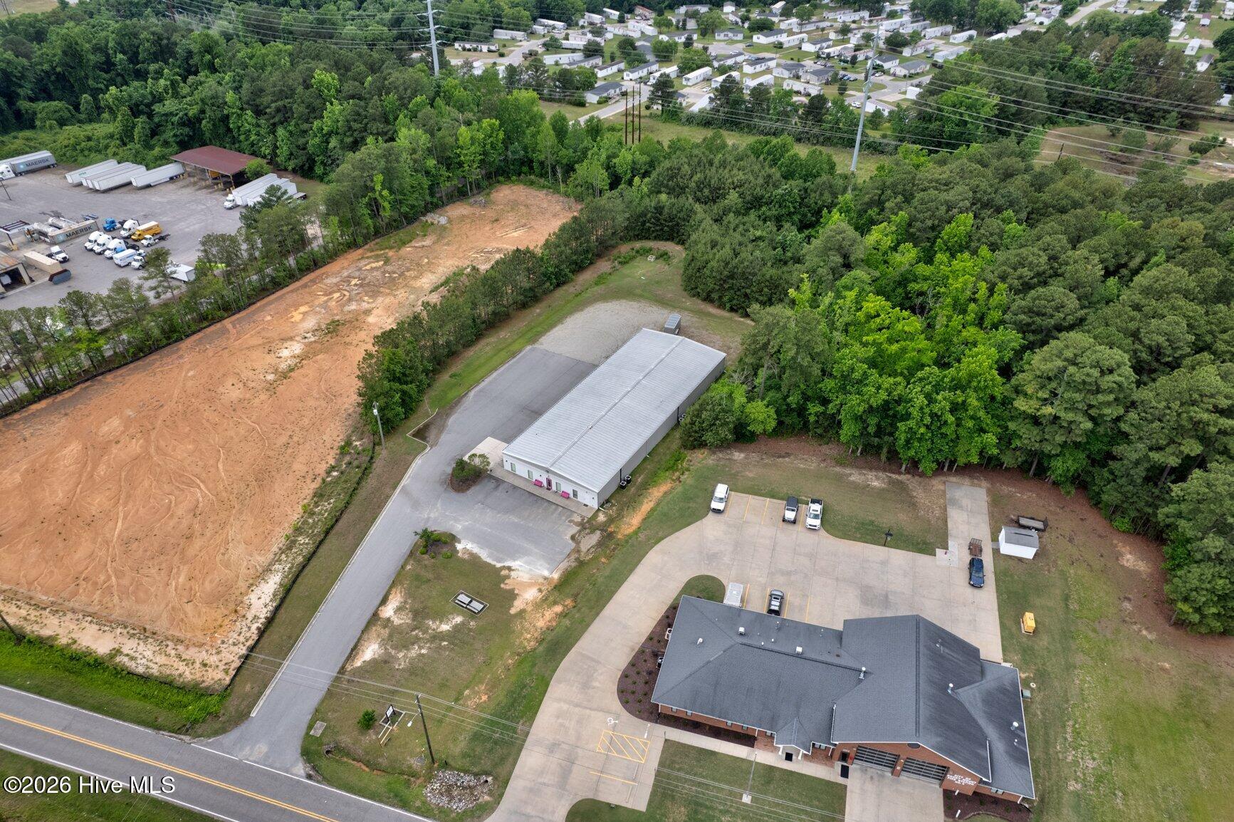 main property photo 7
