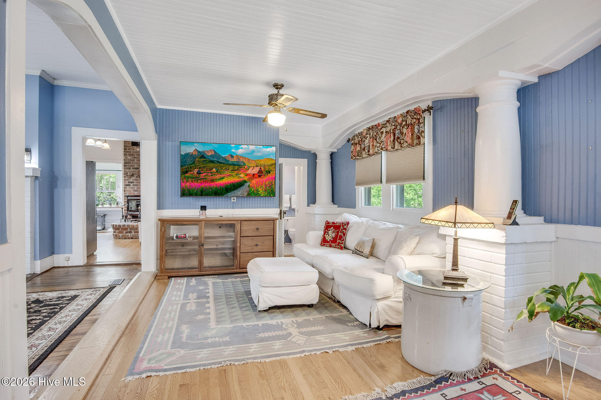 main property photo 20