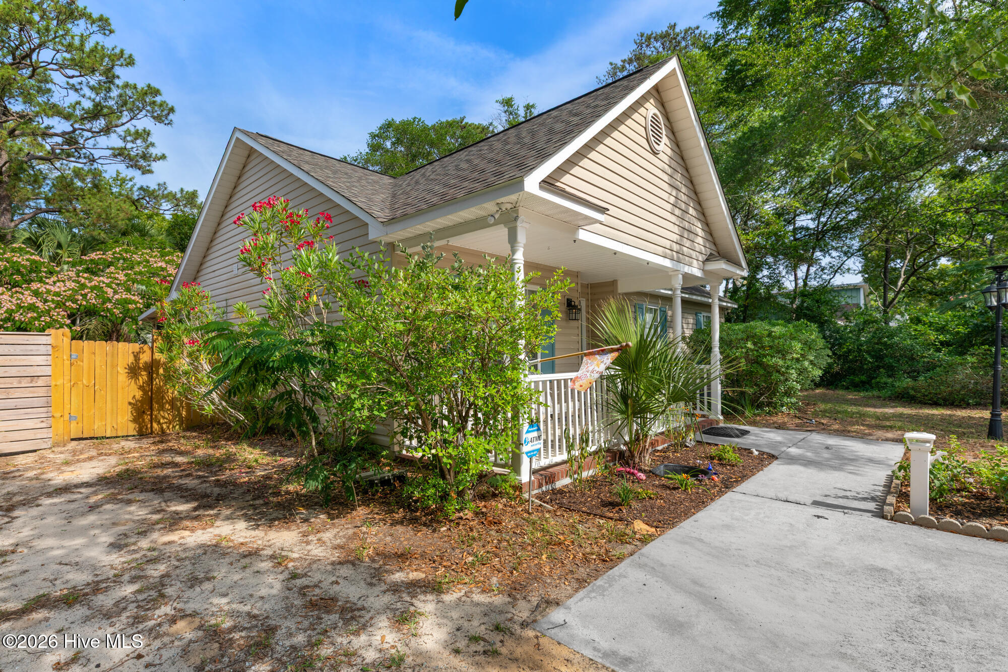 main property photo 50