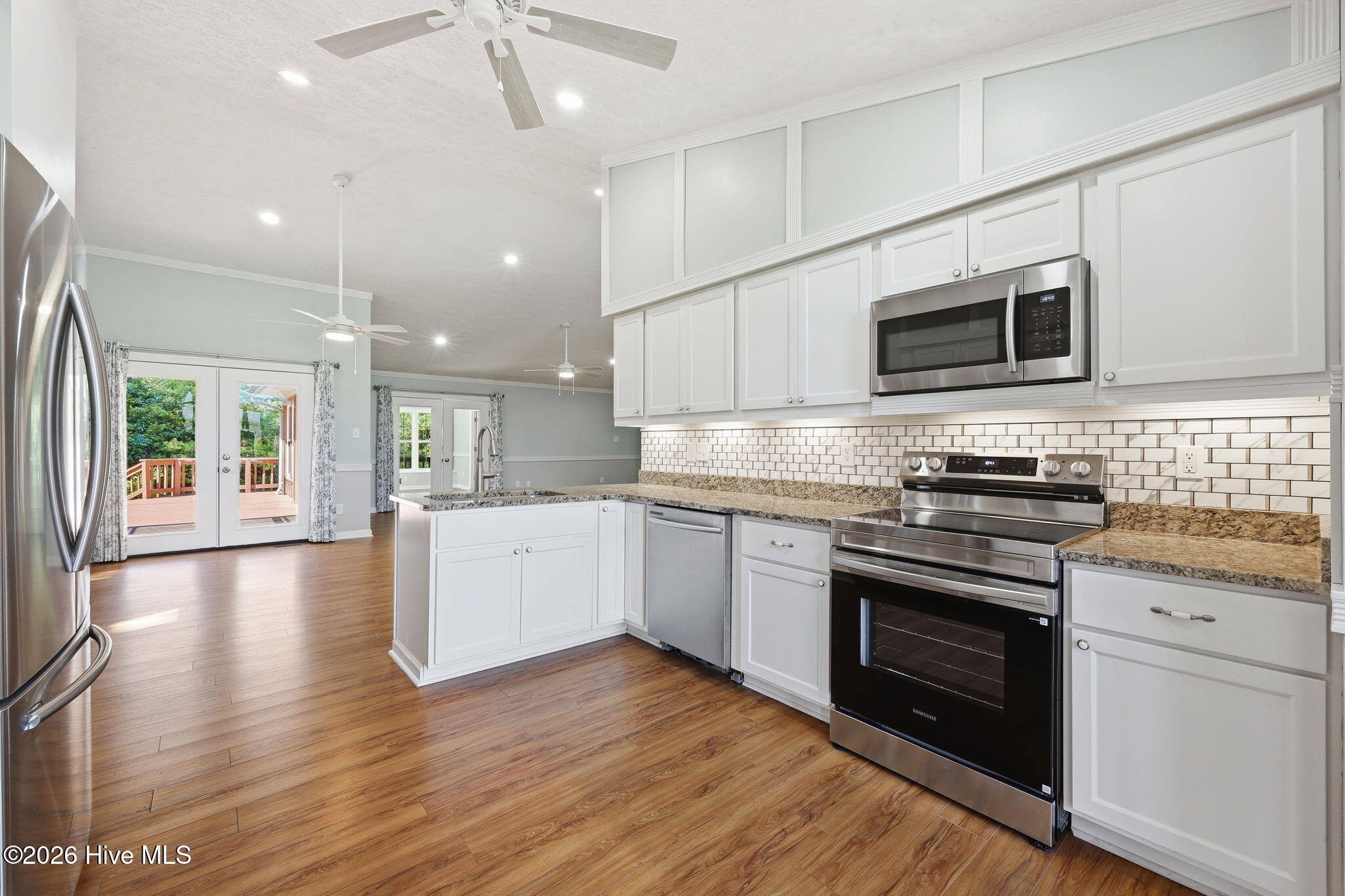 main property photo 17
