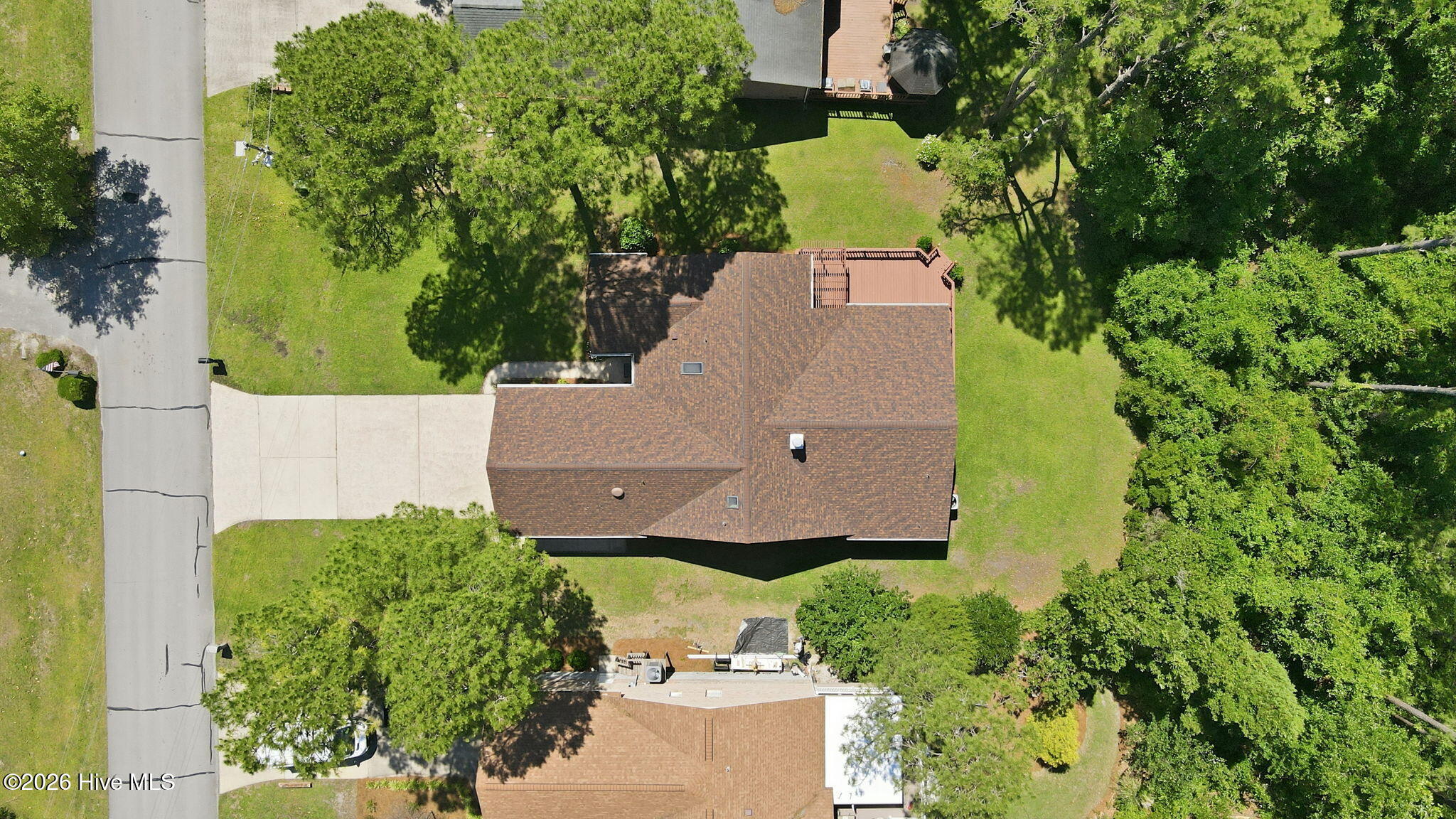 main property photo 45