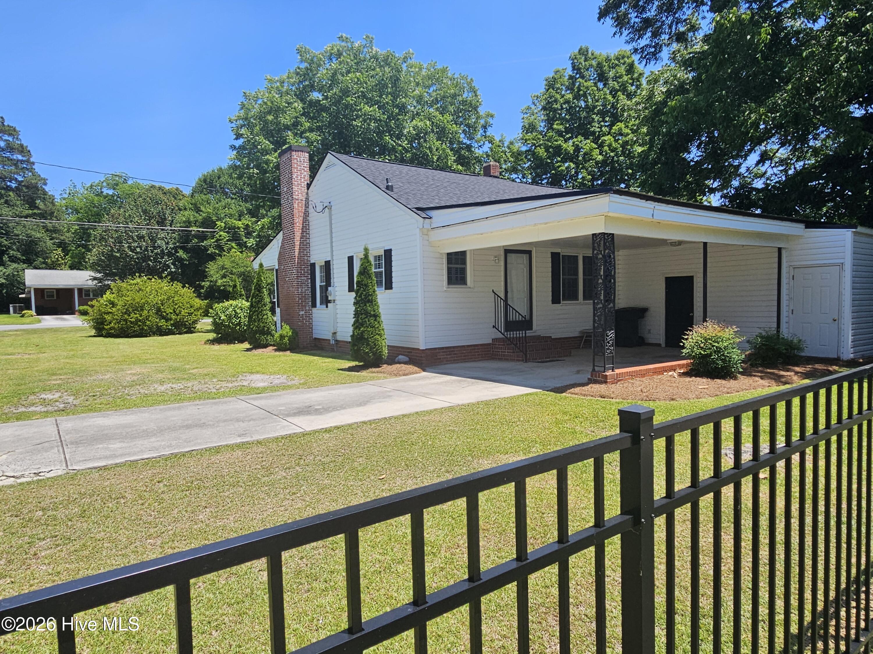 main property photo 3