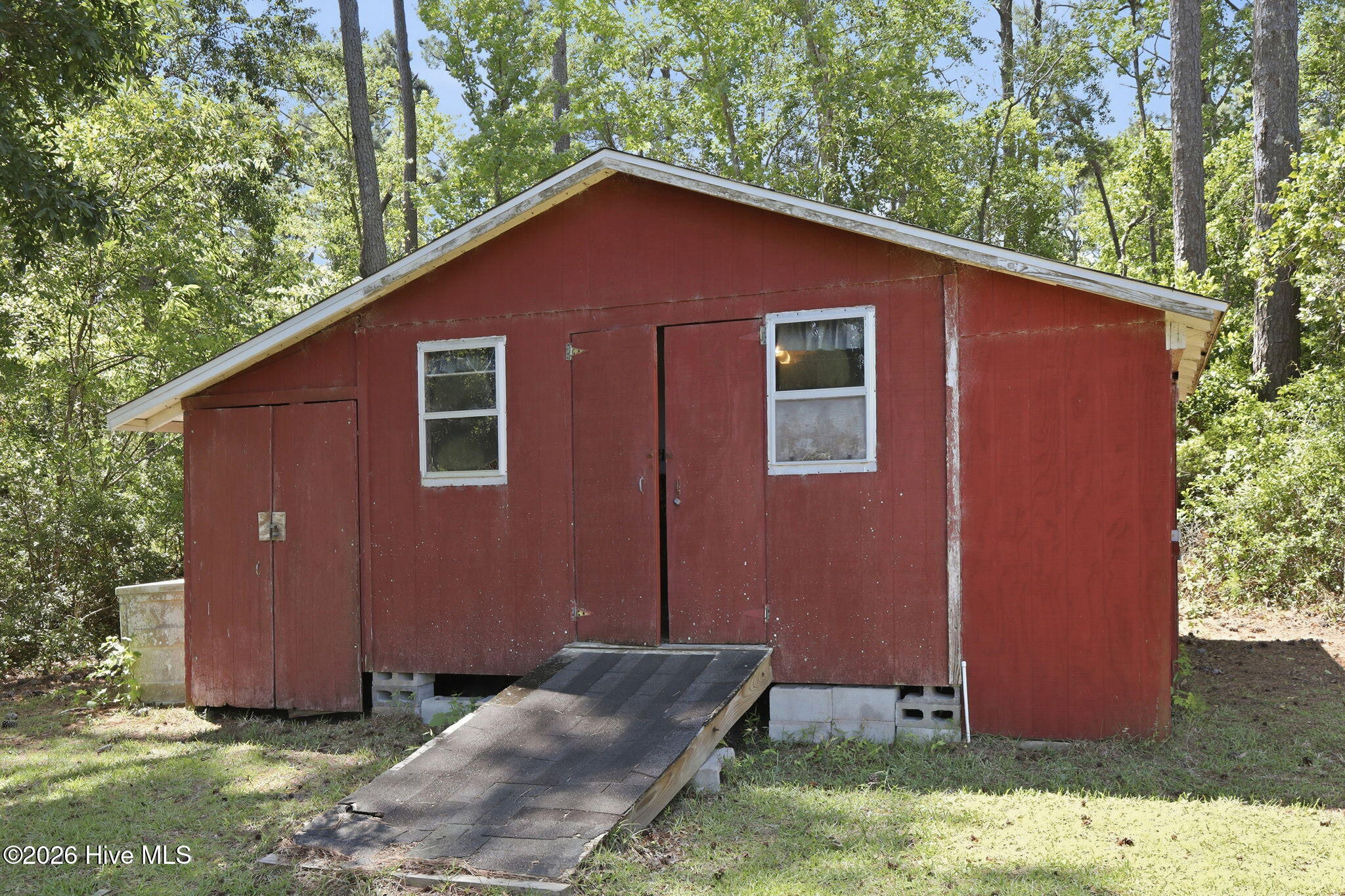 main property photo 22