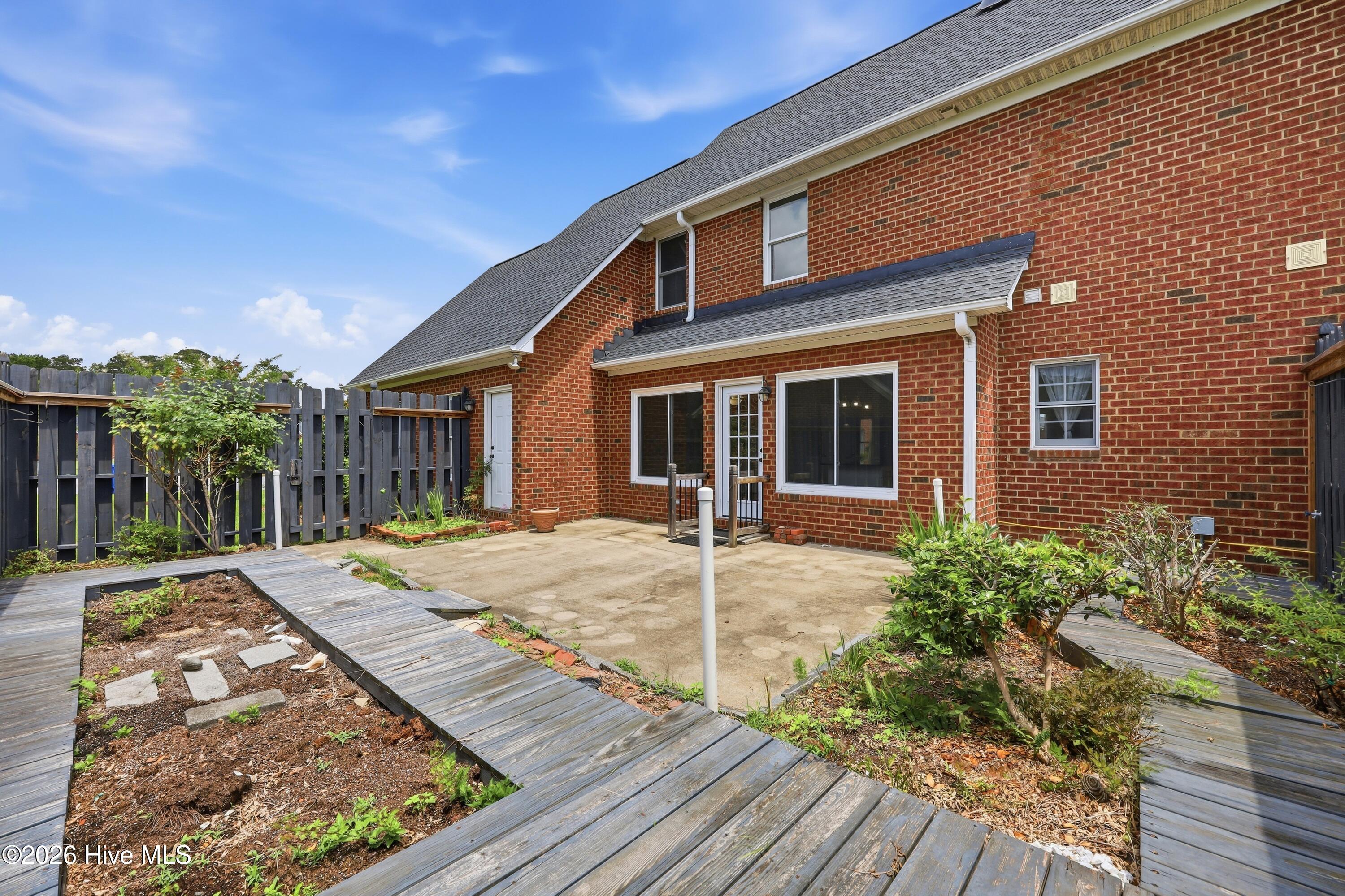 main property photo 50