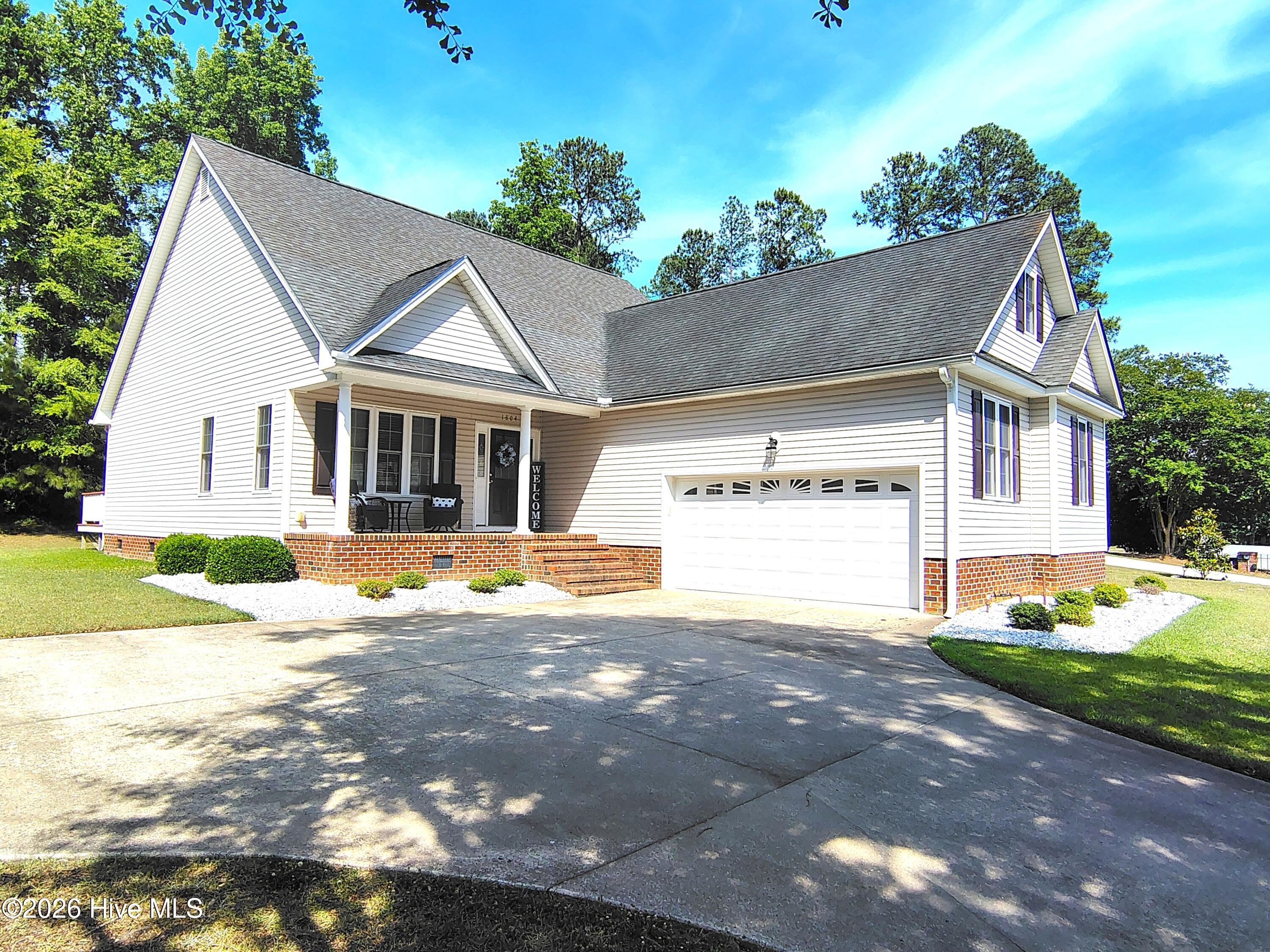 main property photo 2