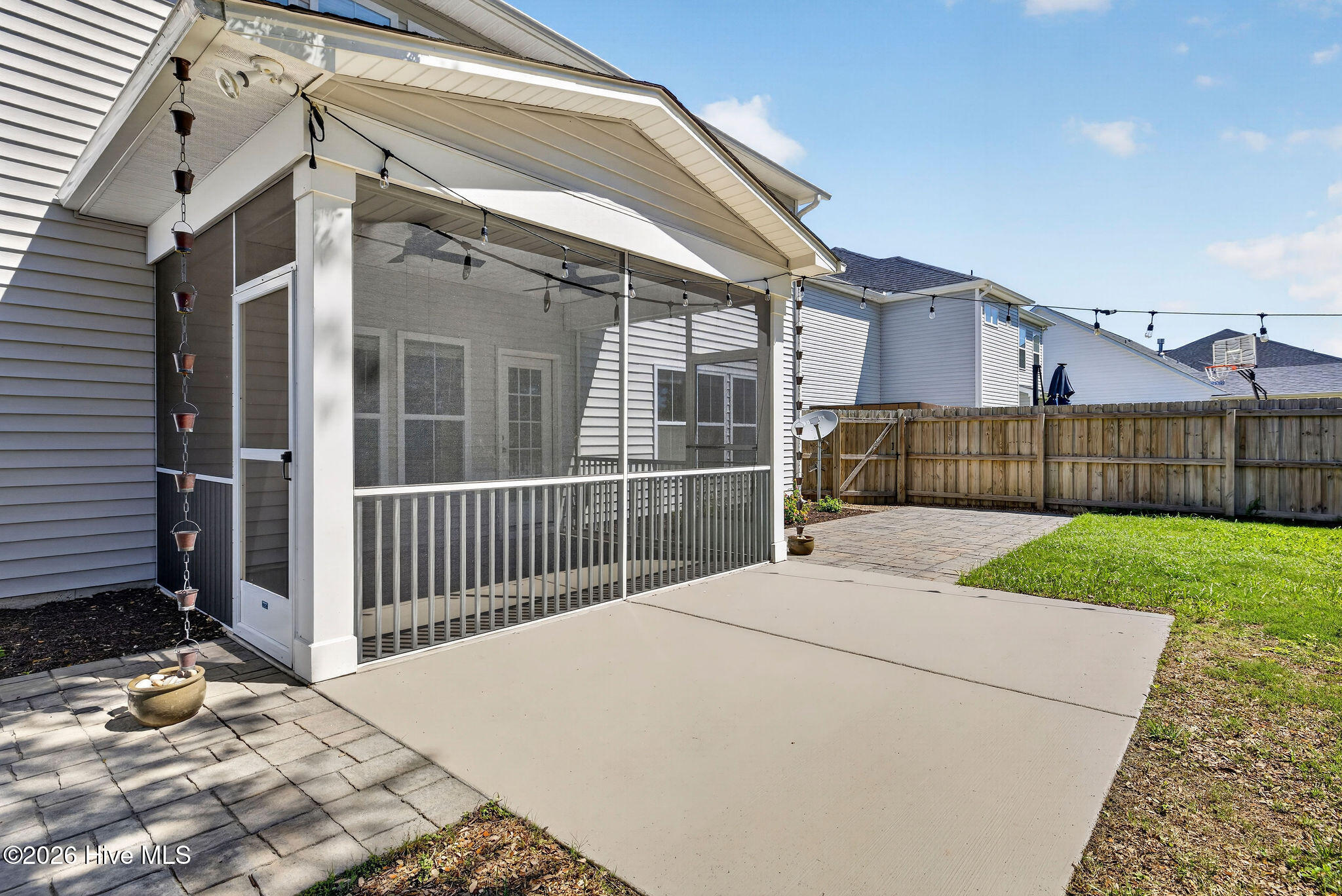 main property photo 48