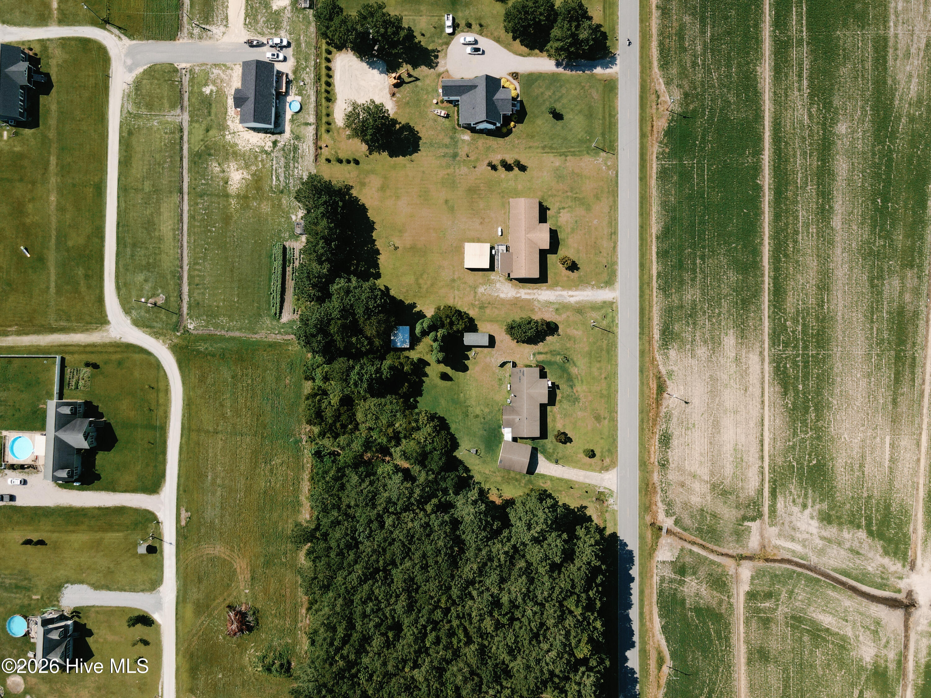 main property photo 14