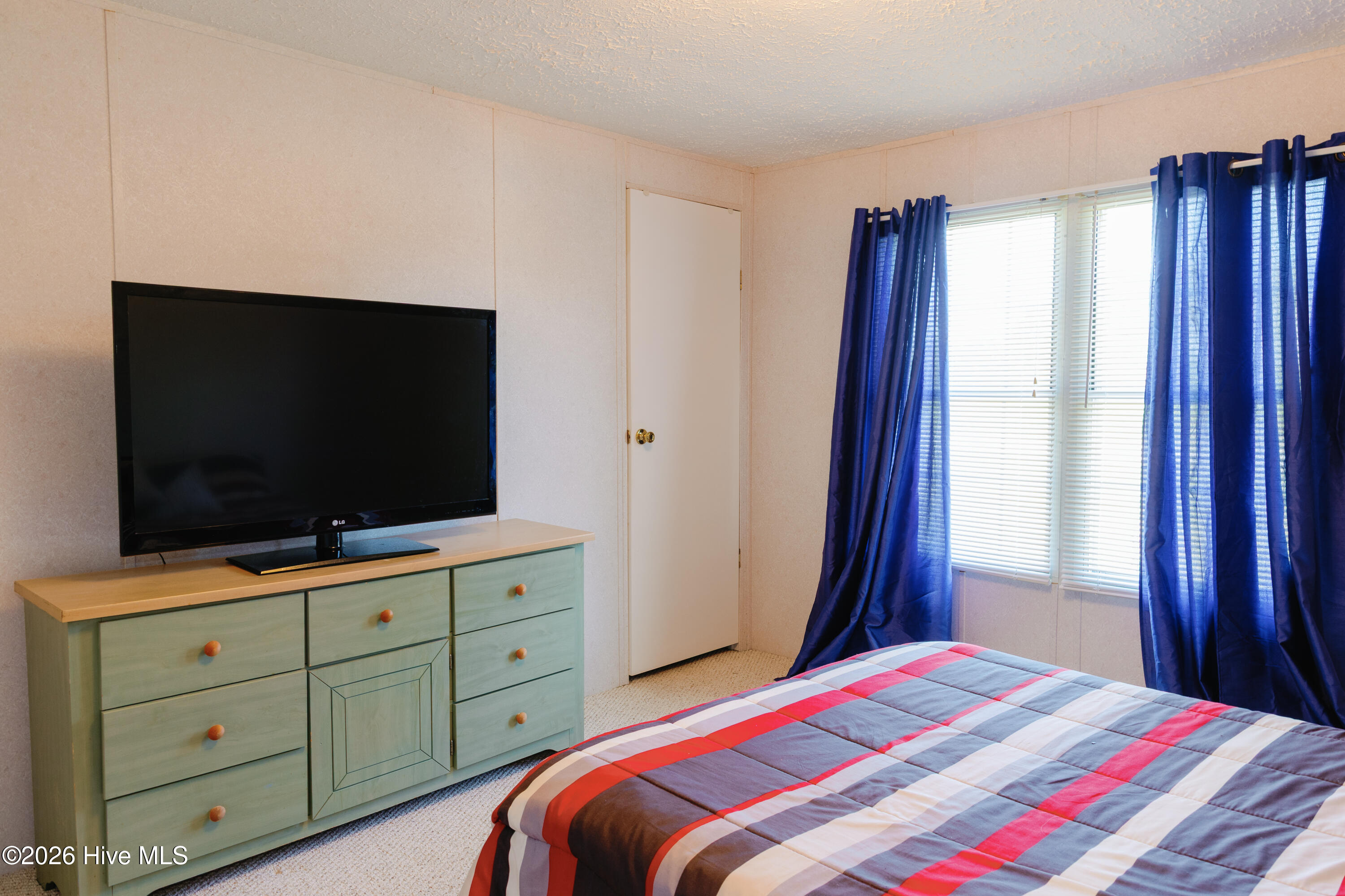 main property photo 44