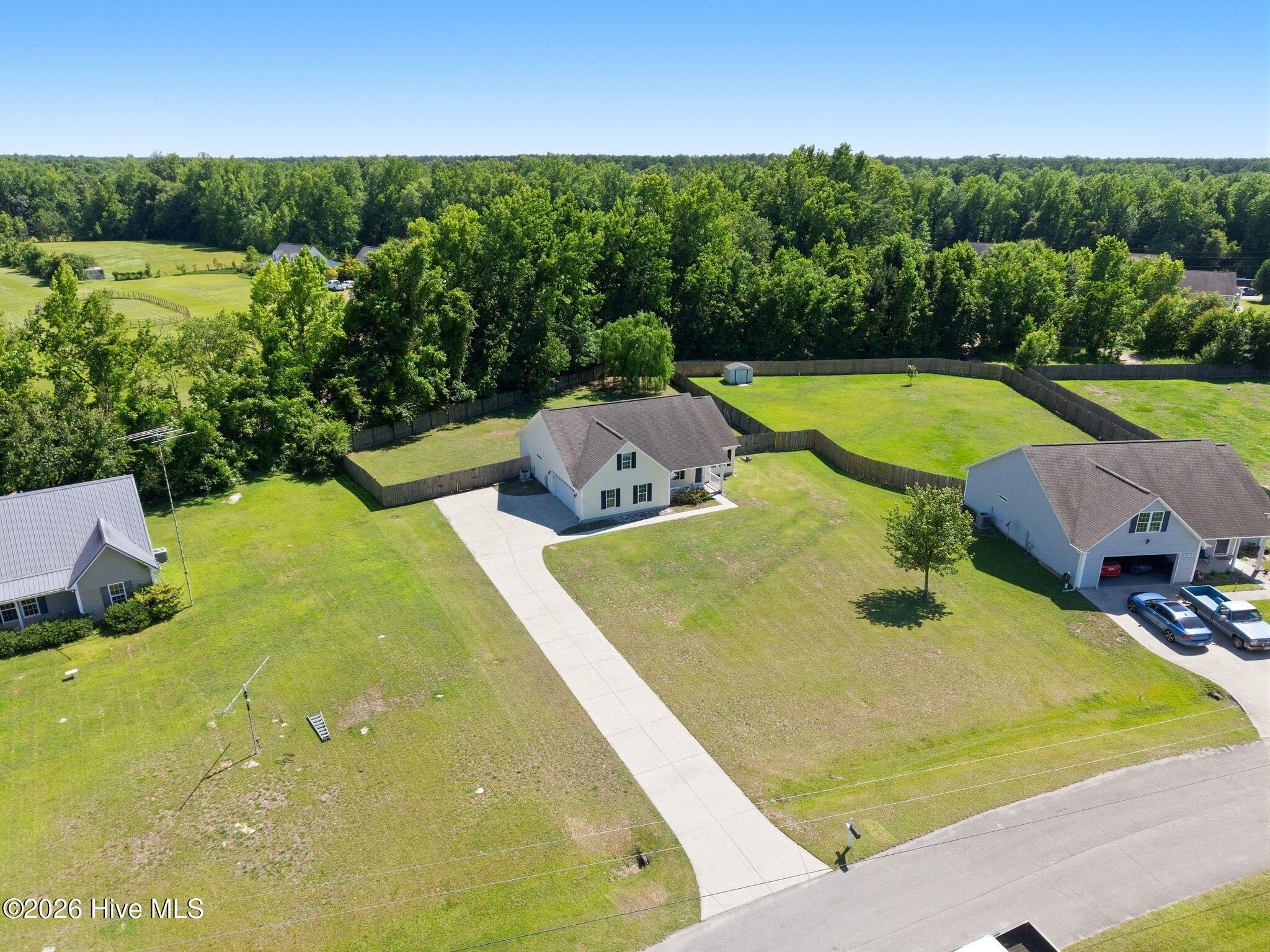 main property photo 10