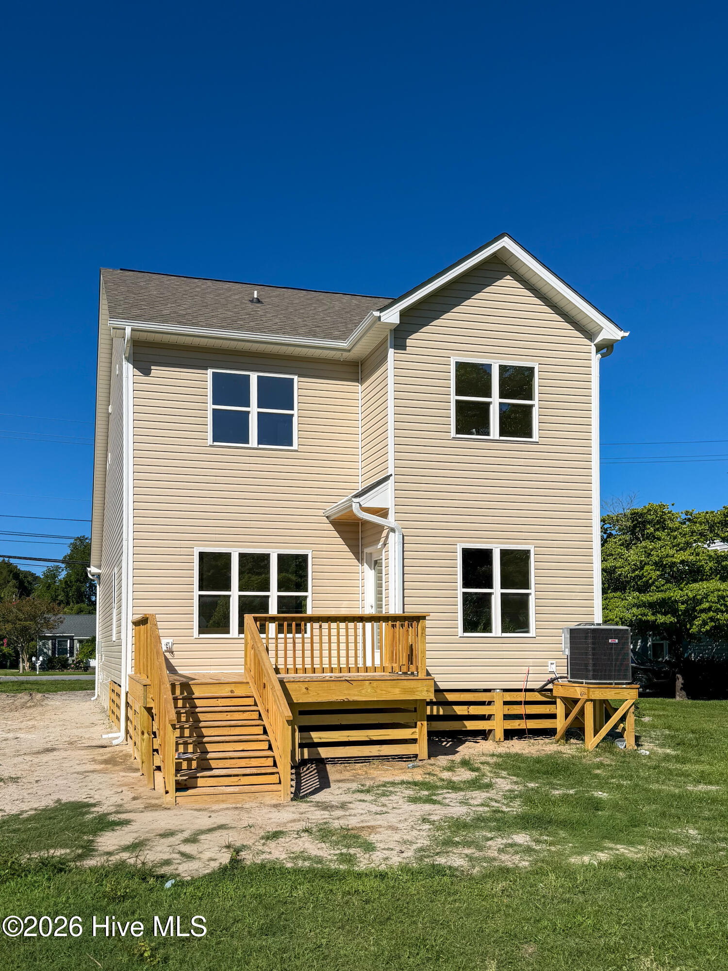main property photo 34