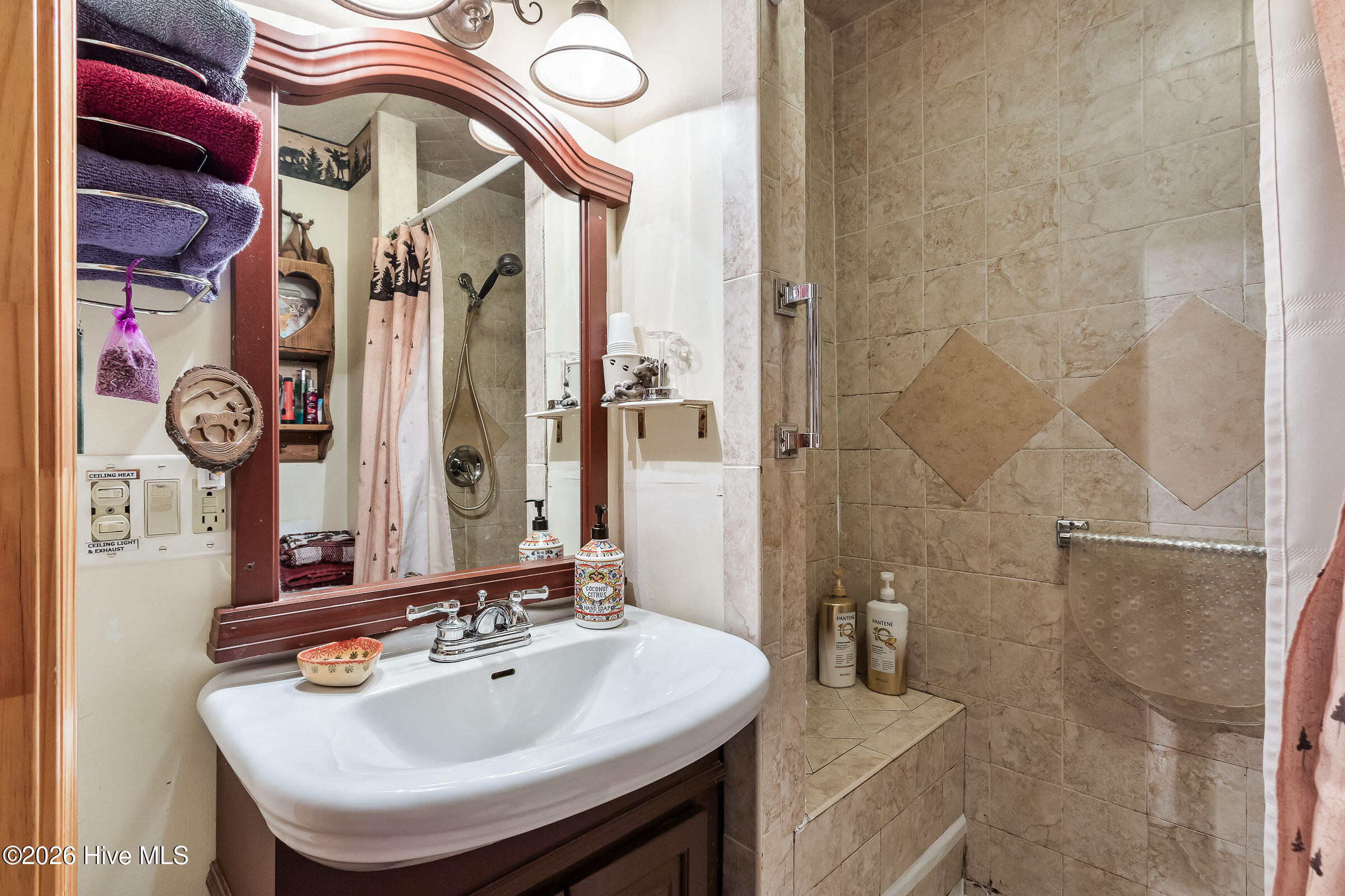 main property photo 66