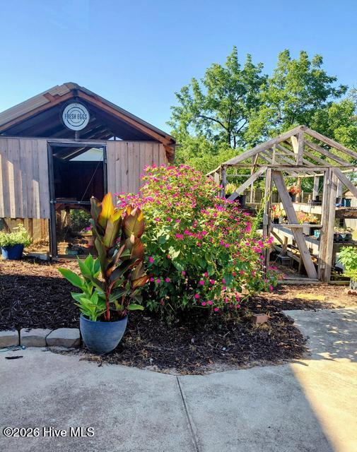 main property photo 33