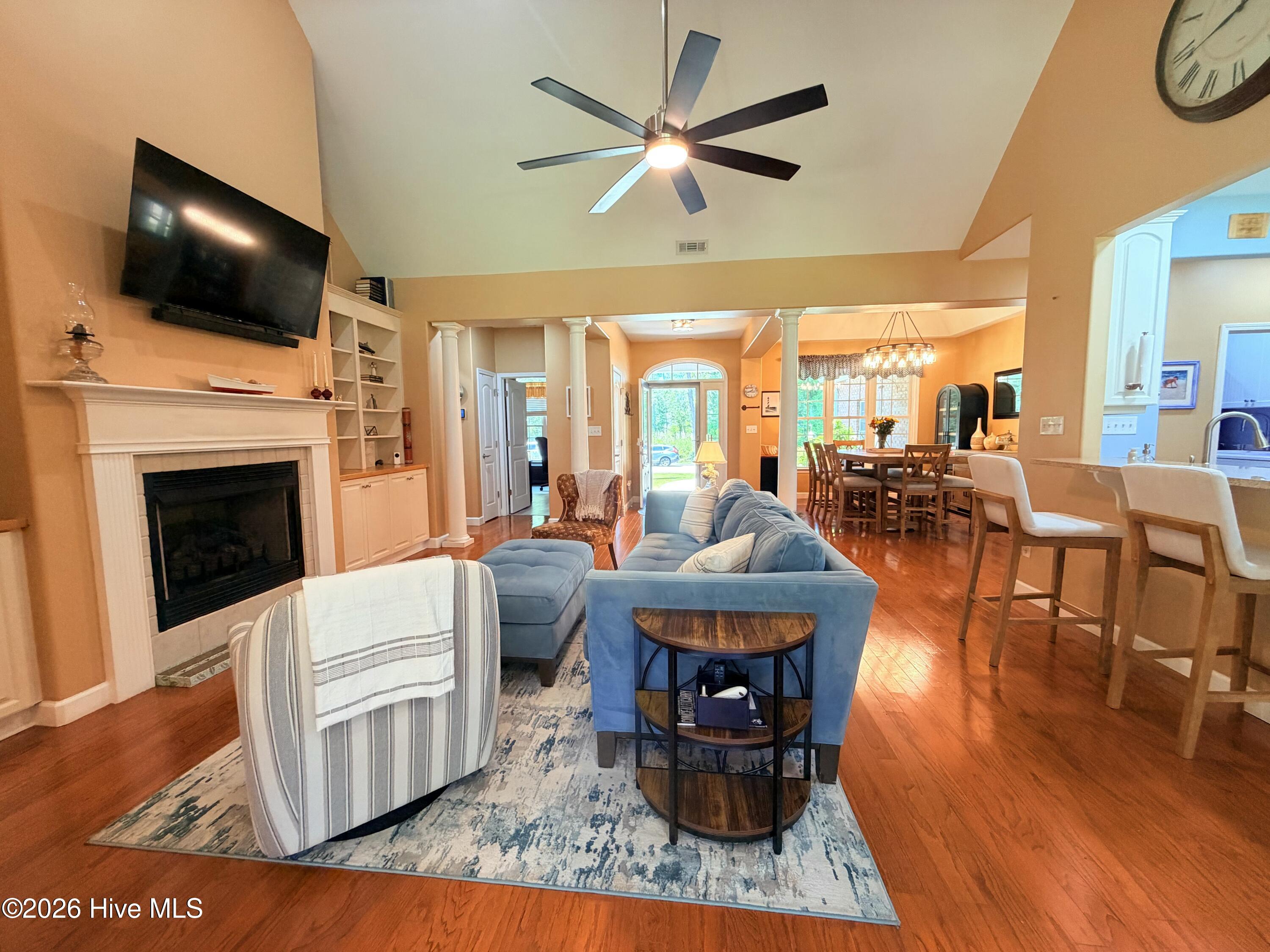 main property photo 17