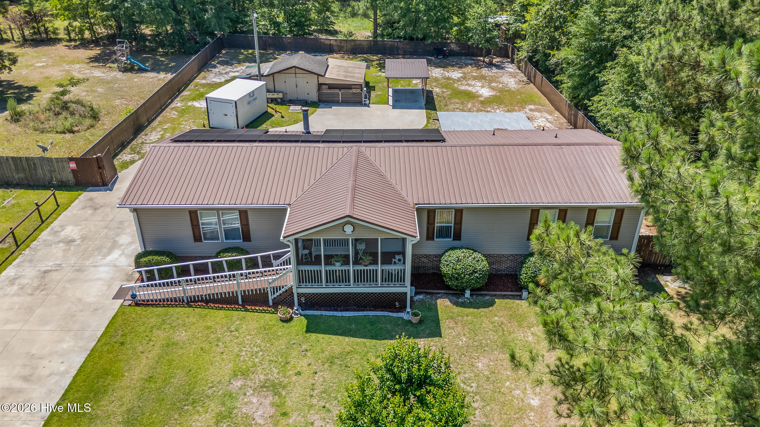 main property photo 35