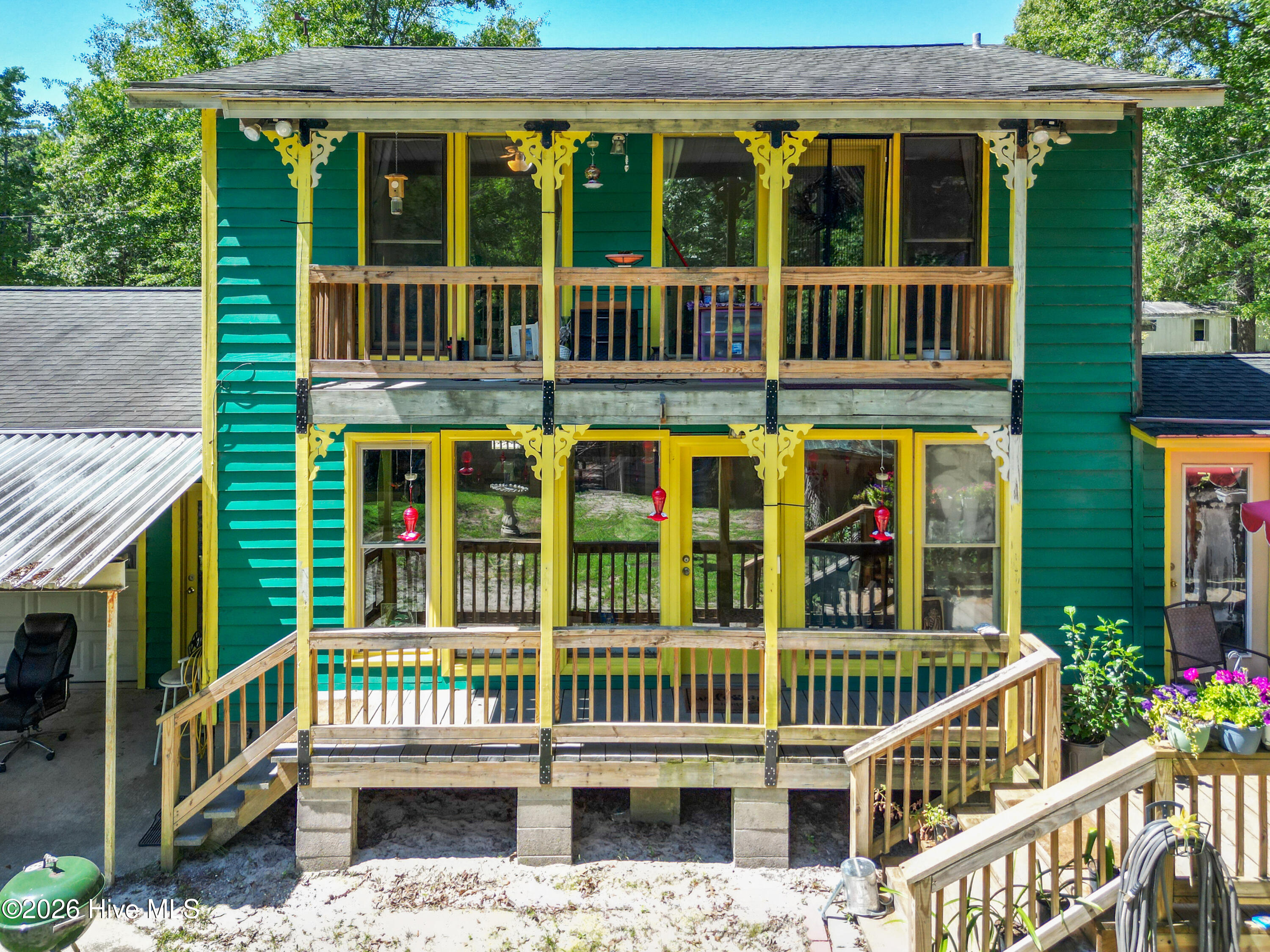 main property photo 11