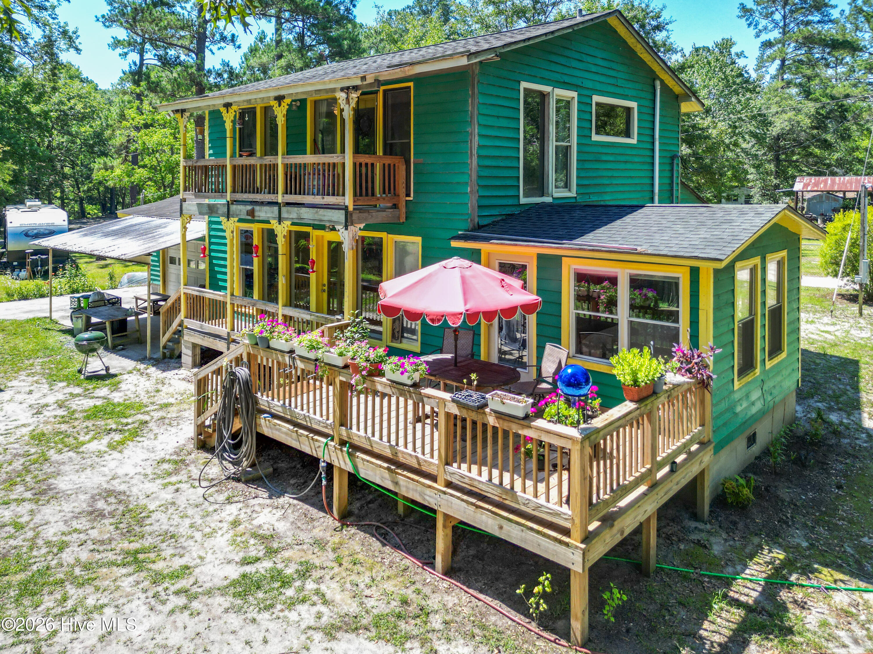 main property photo 16