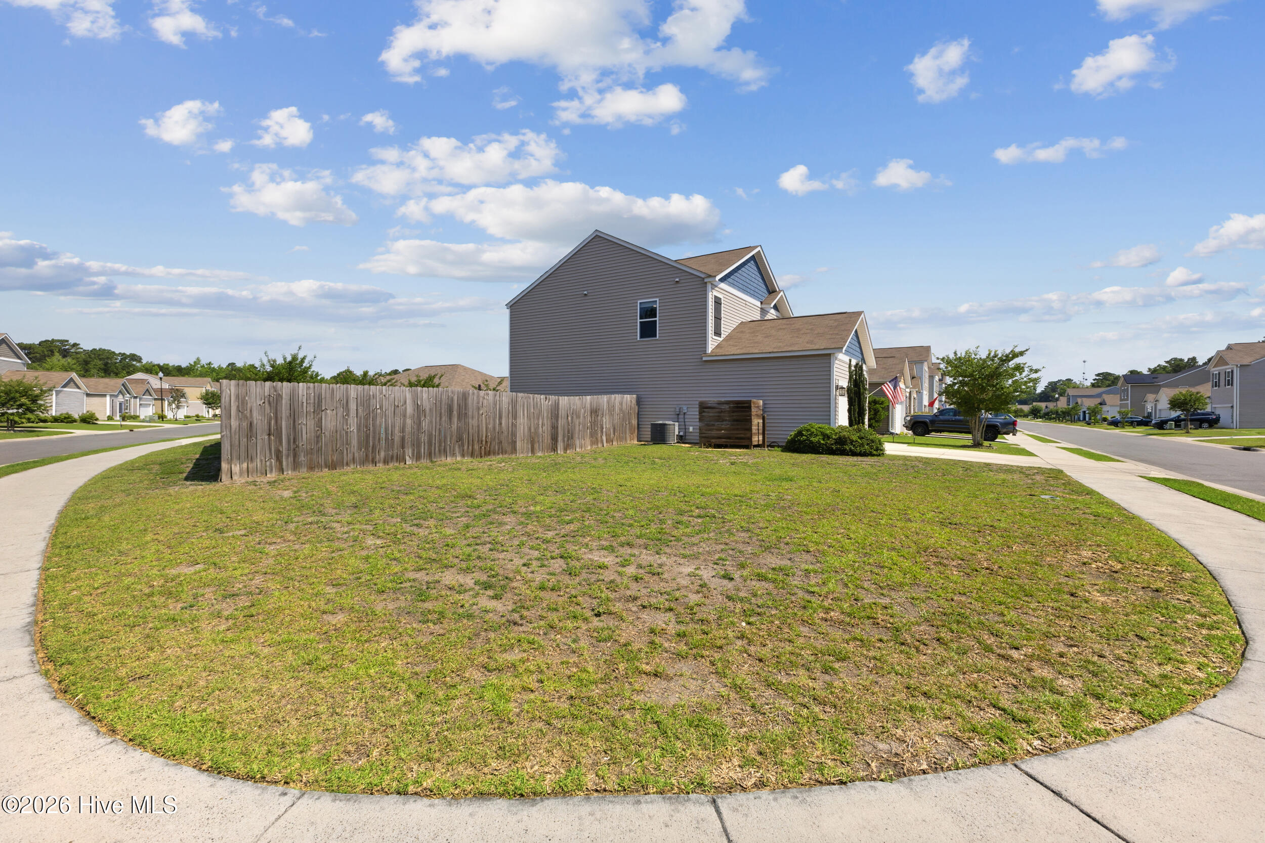 main property photo 32