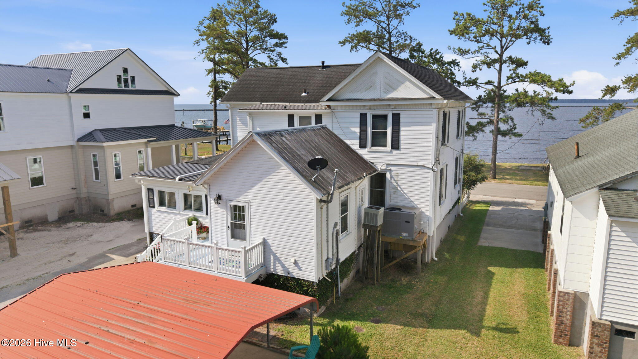 main property photo 12