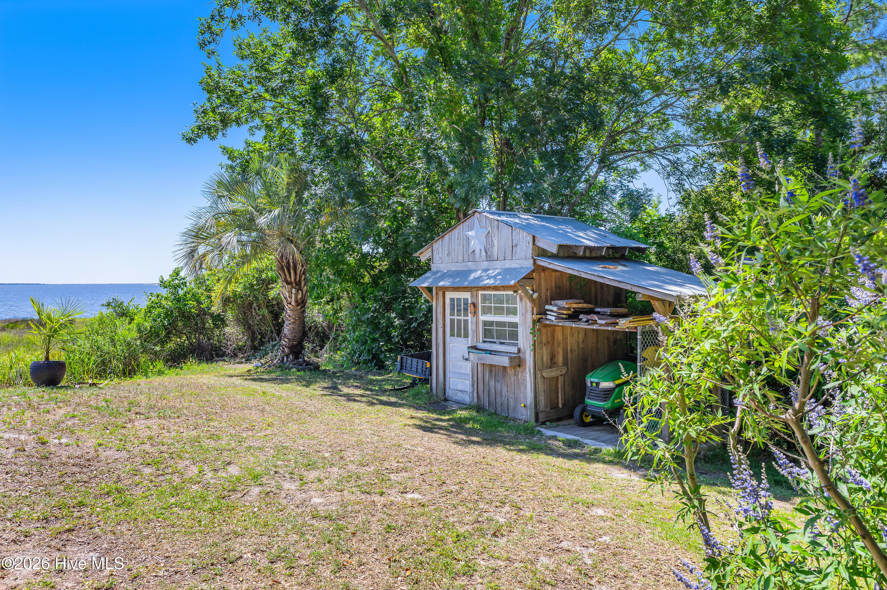 main property photo 51