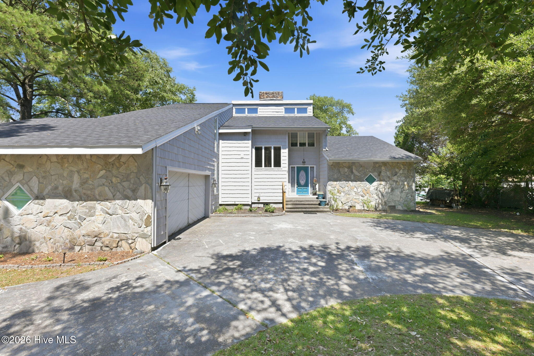 main property photo 45