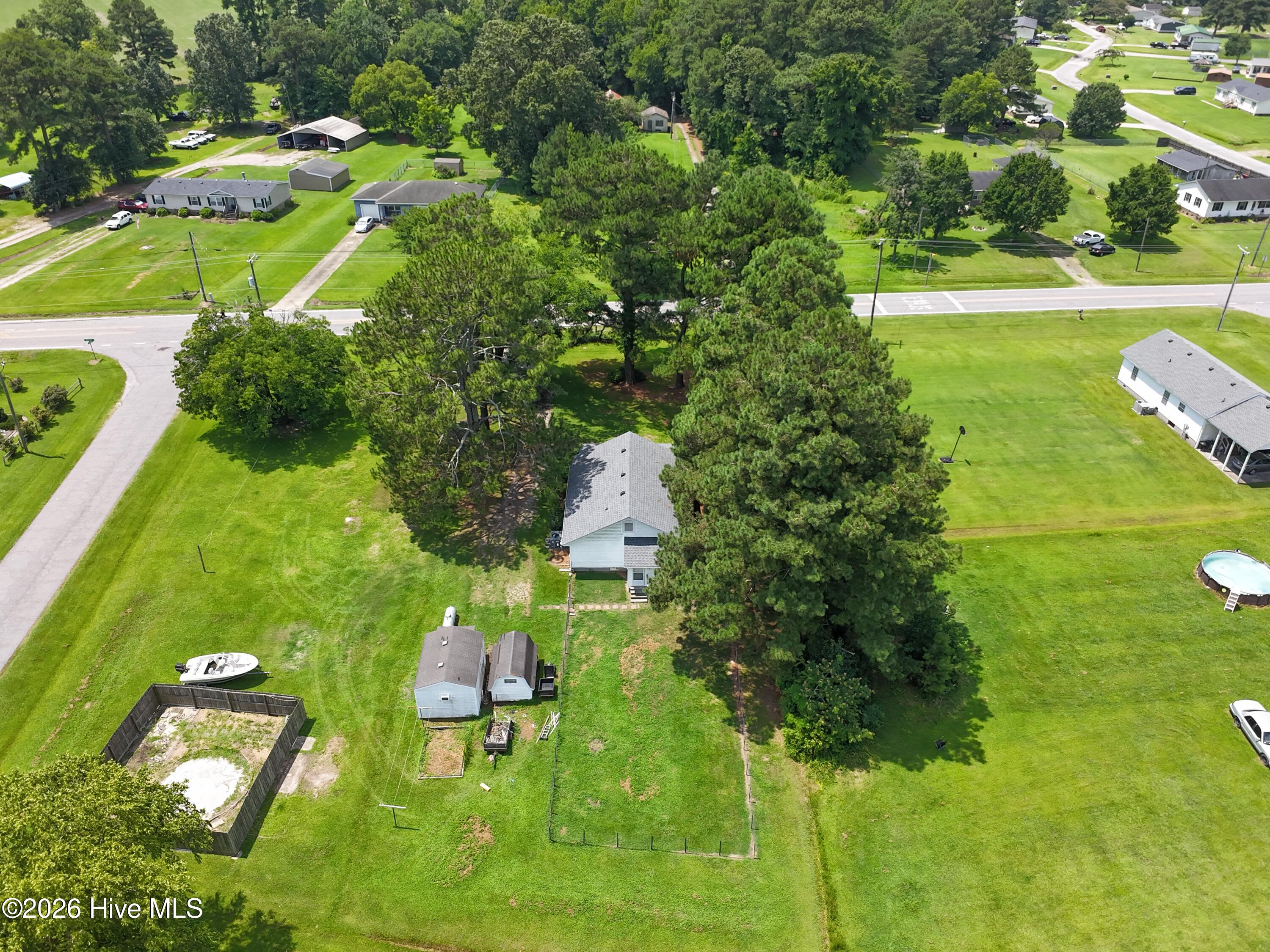 main property photo 34