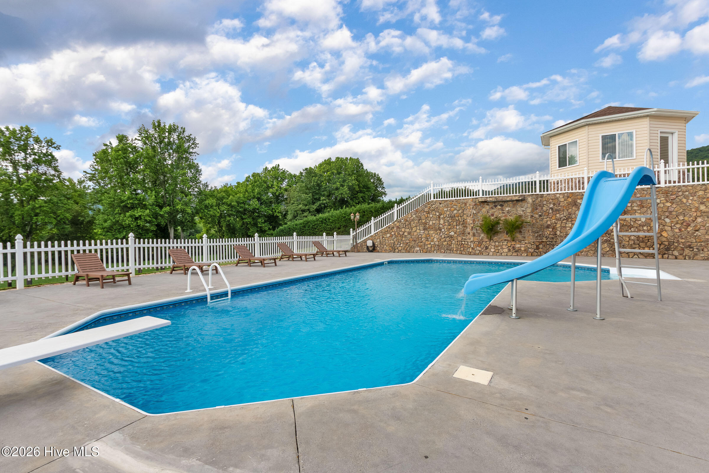 main property photo 116