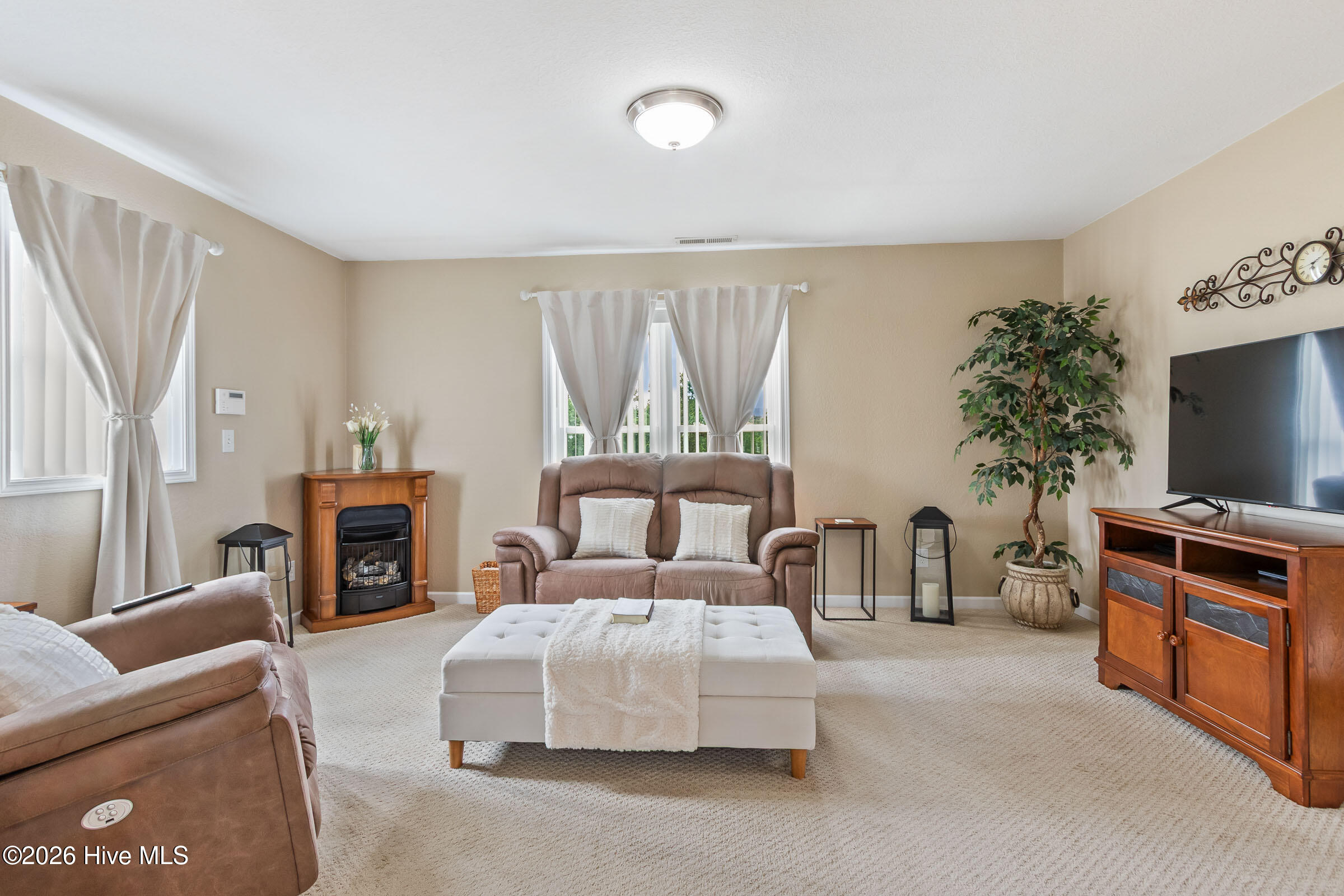 main property photo 68