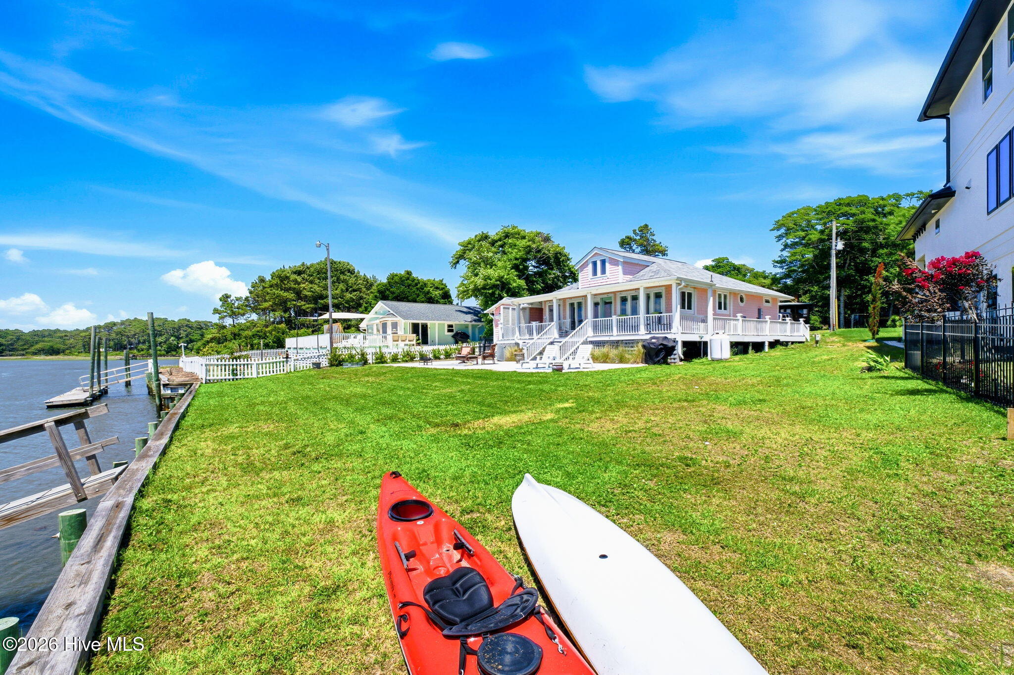 main property photo 59