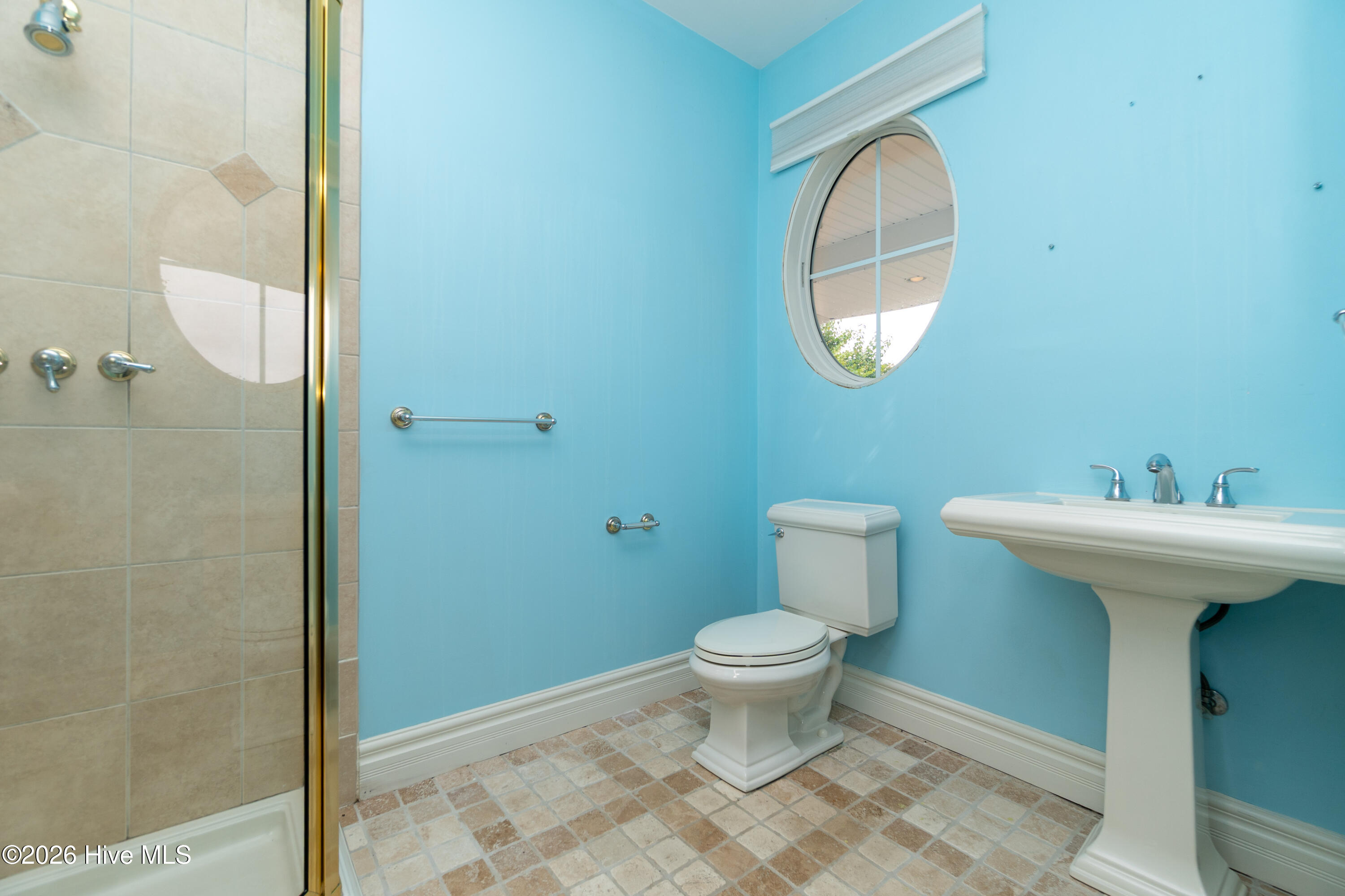 main property photo 24