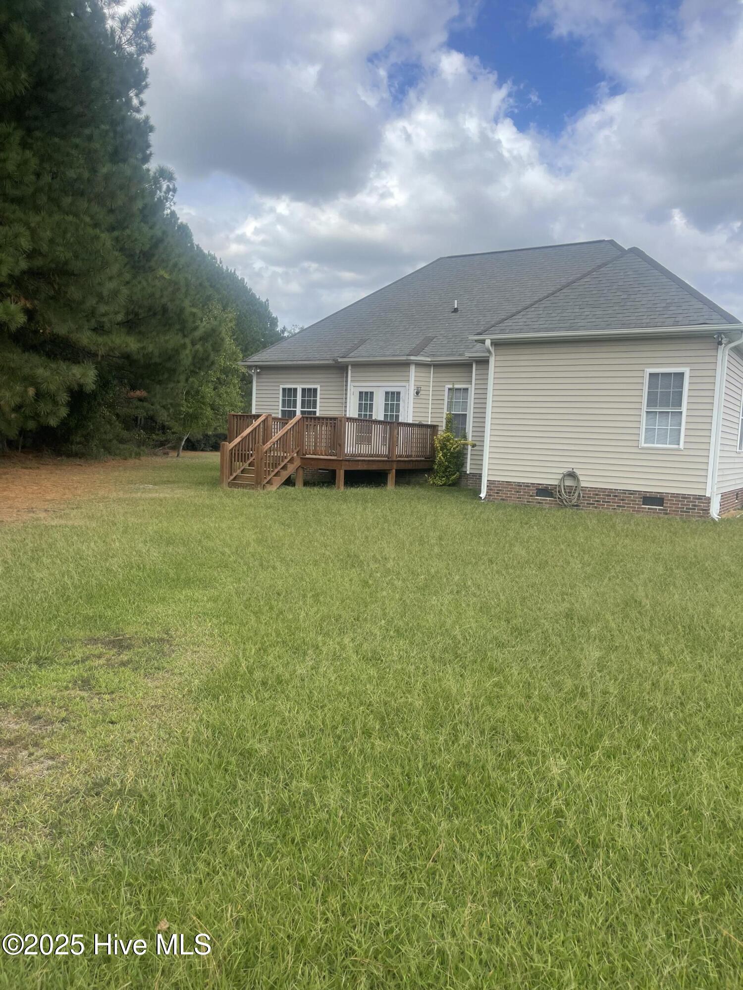main property photo 40