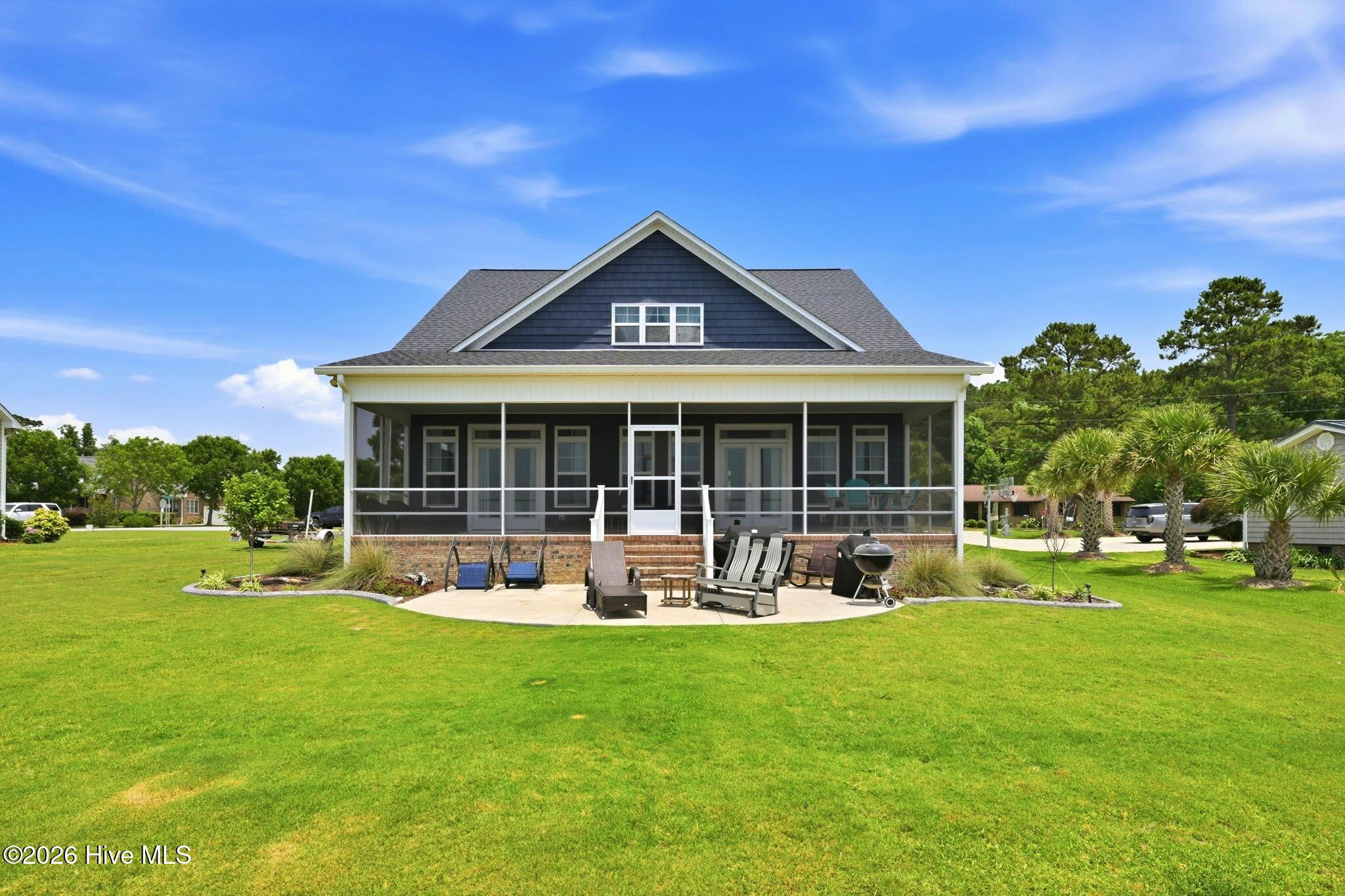 main property photo 31