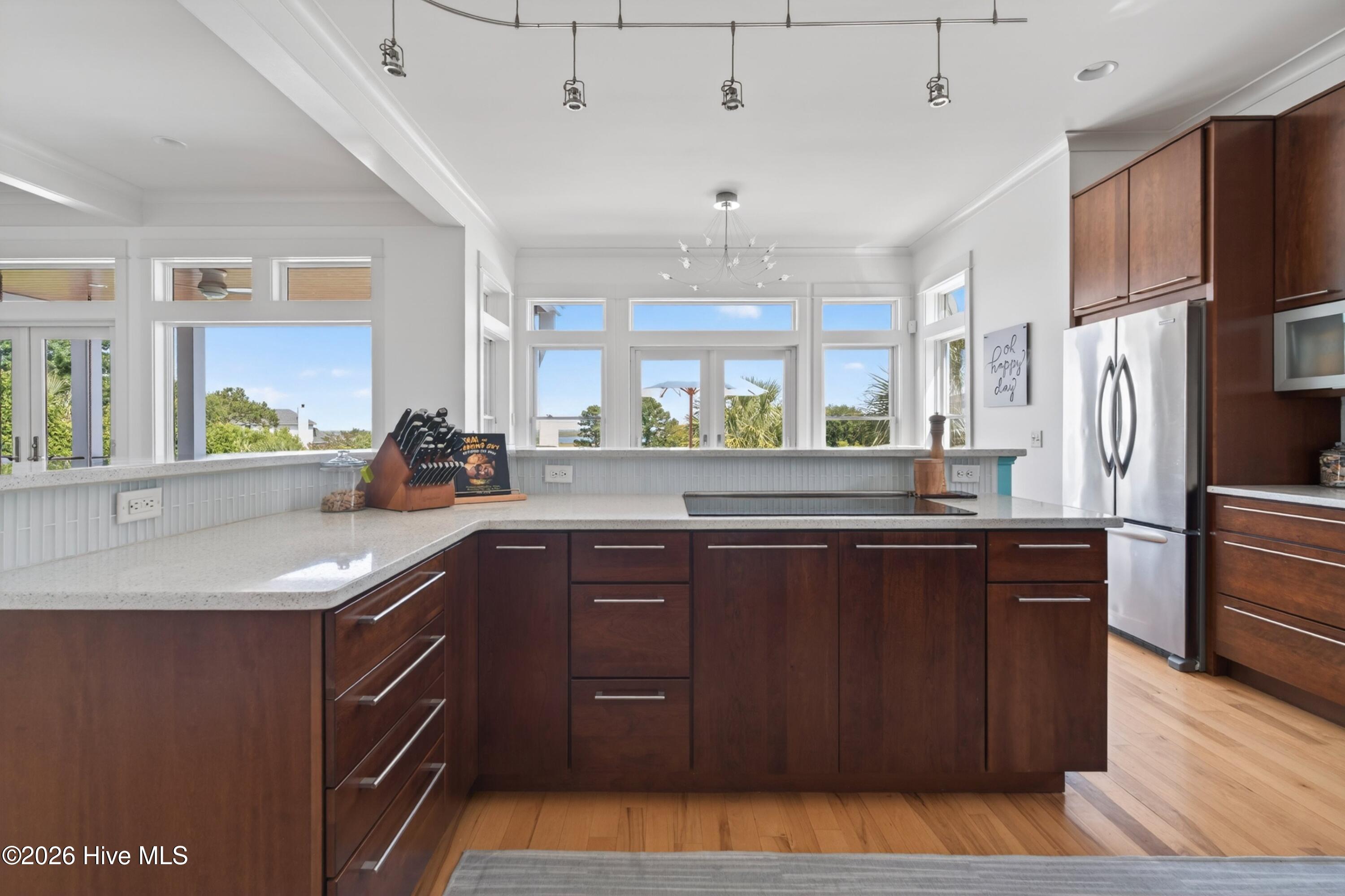 main property photo 85