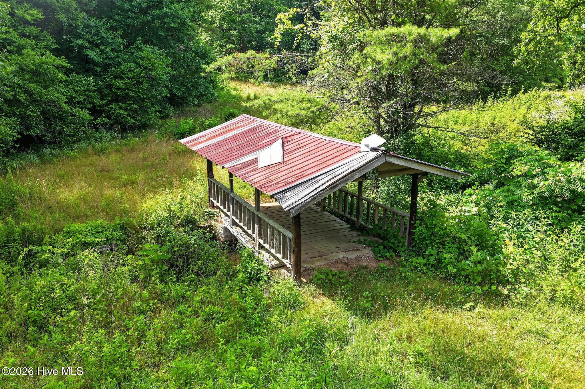 main property photo 15