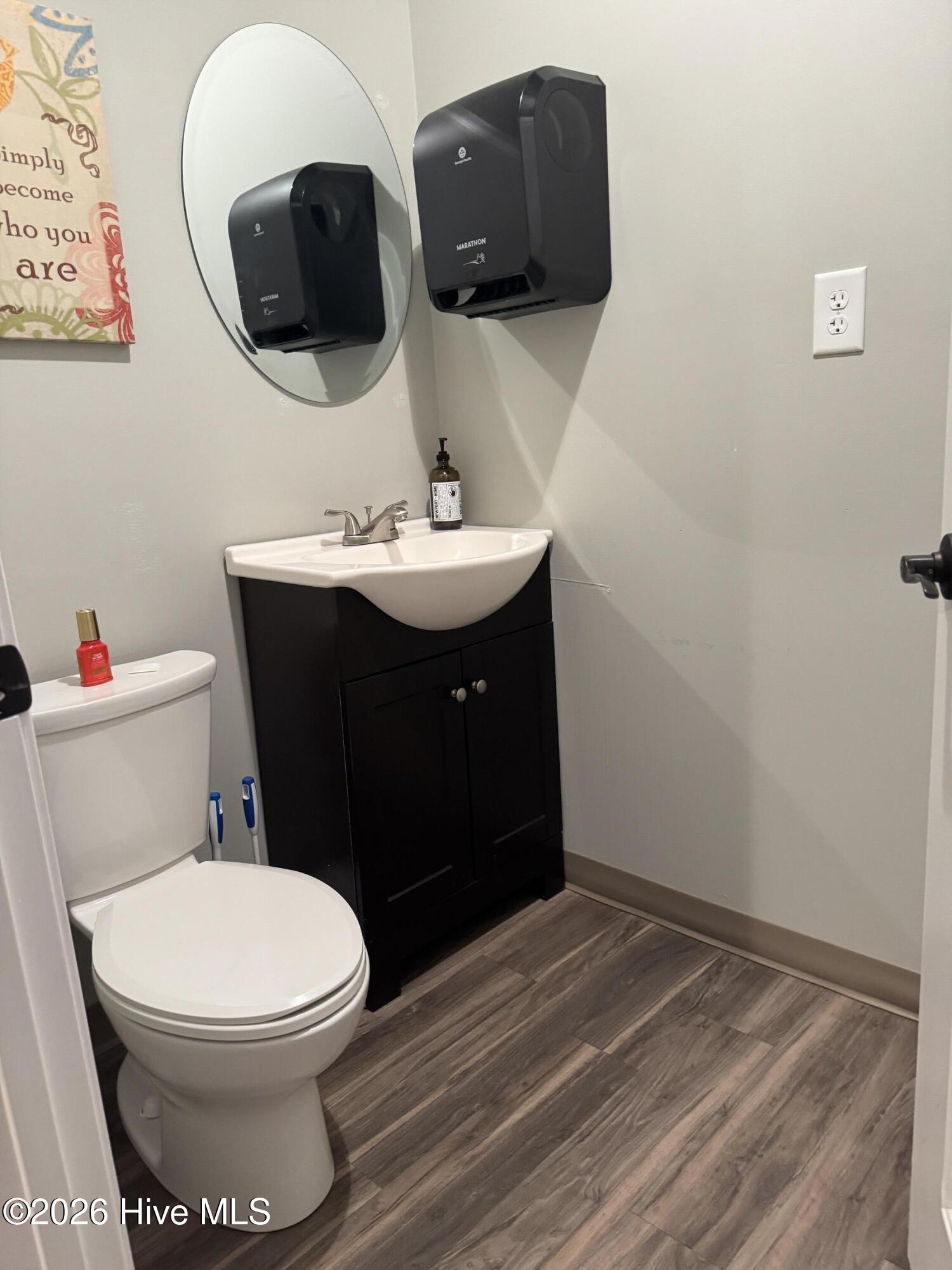 main property photo 5
