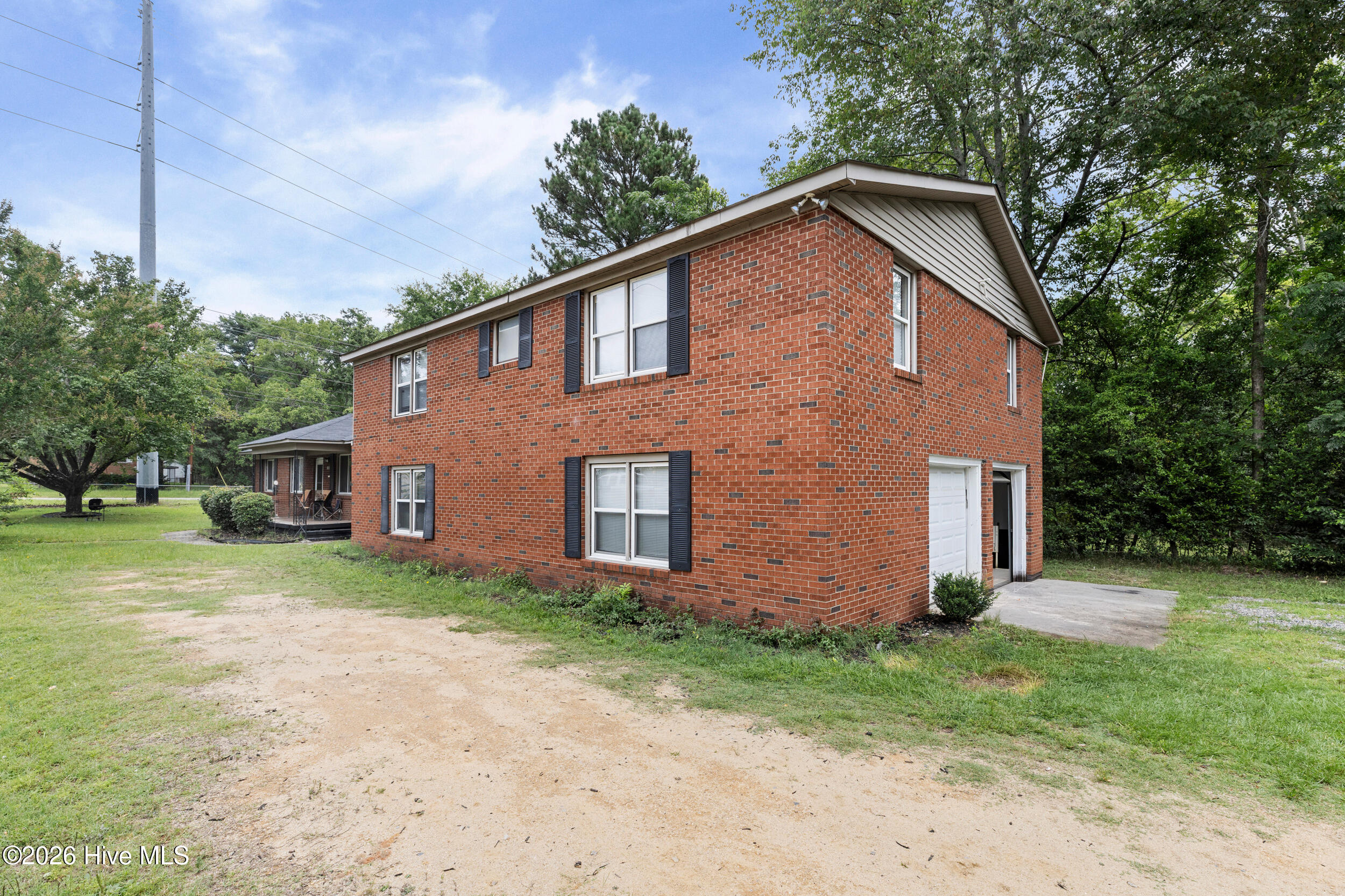 main property photo 24