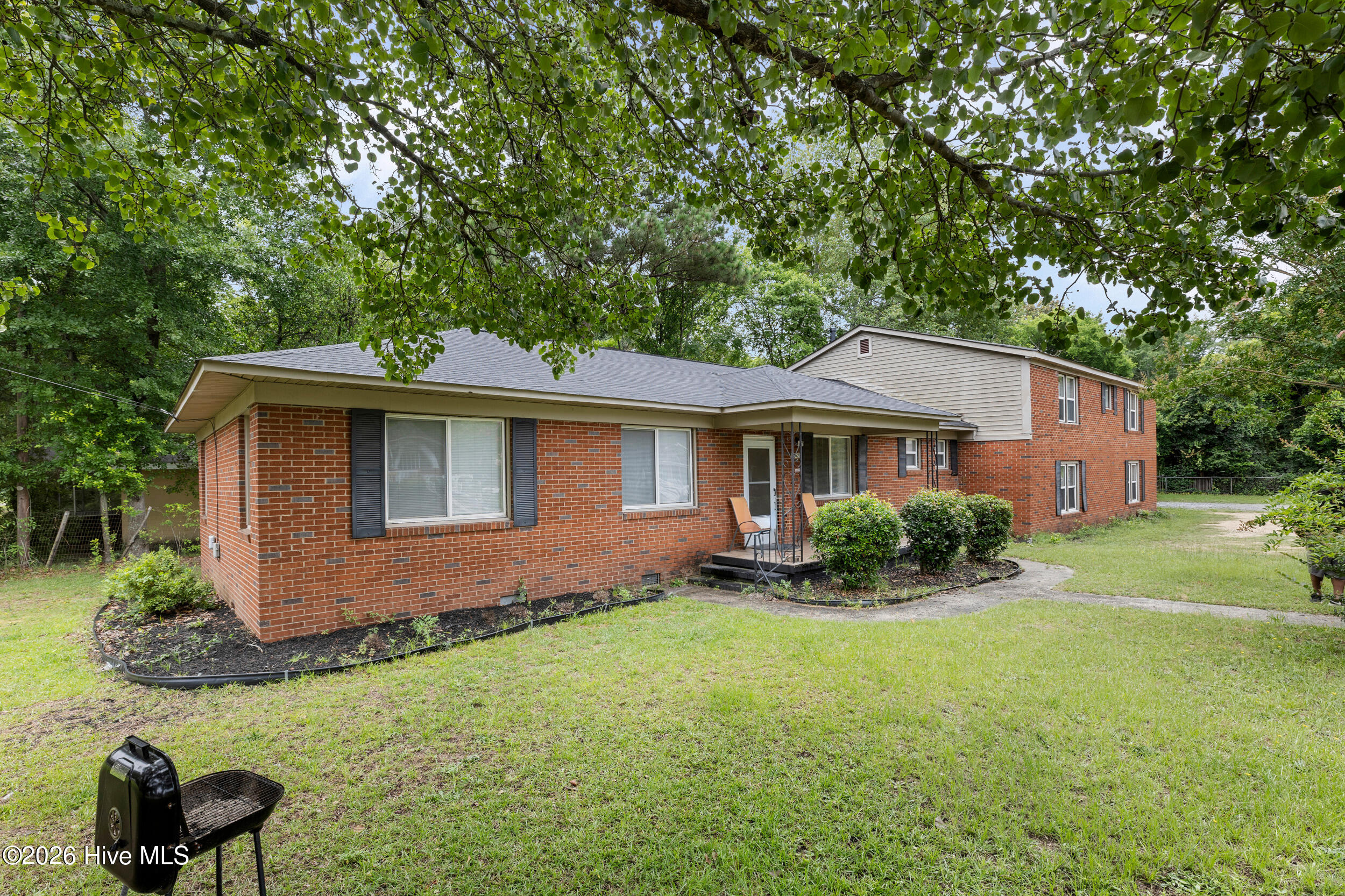 main property photo 27