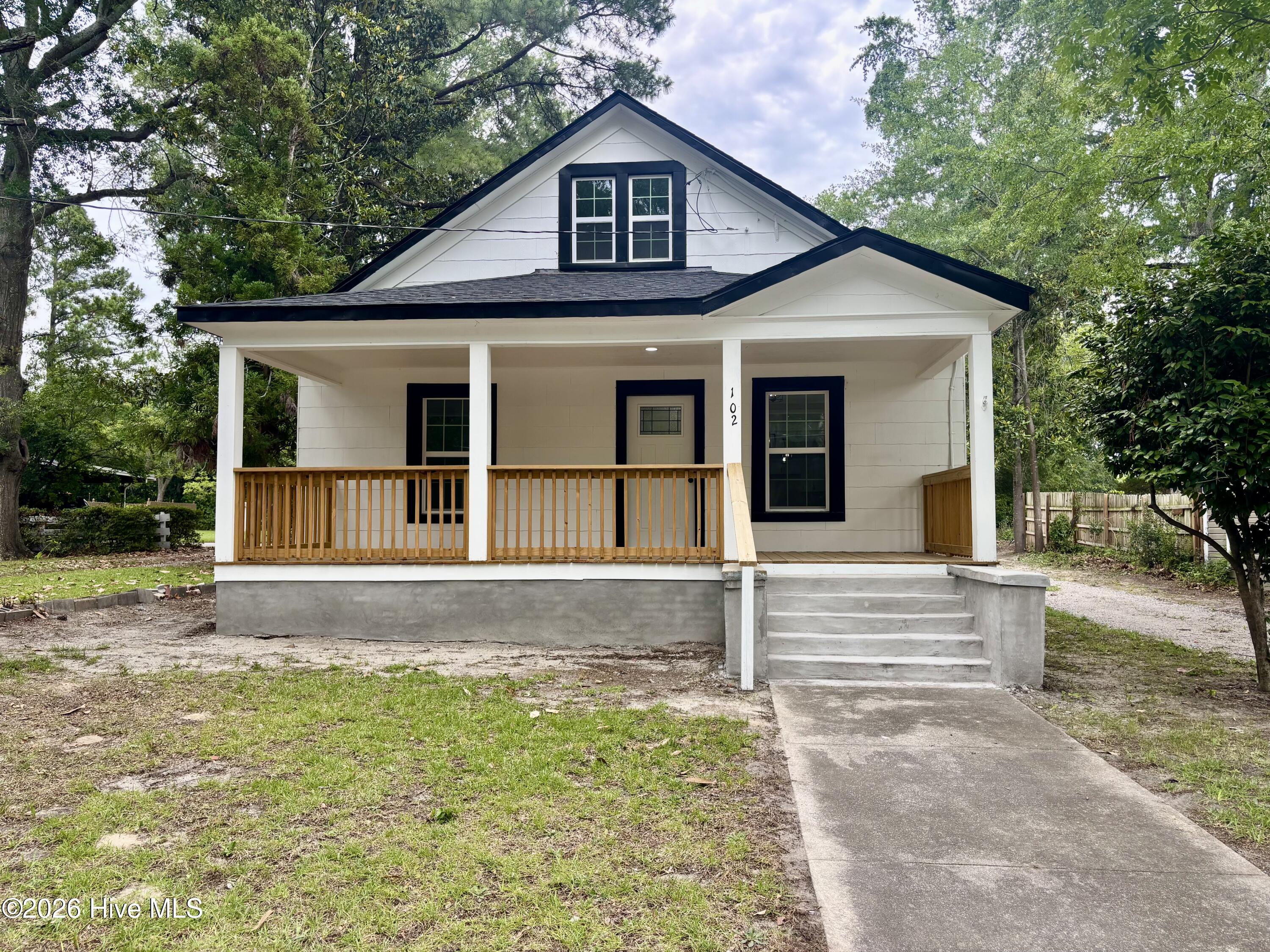 main property photo 29