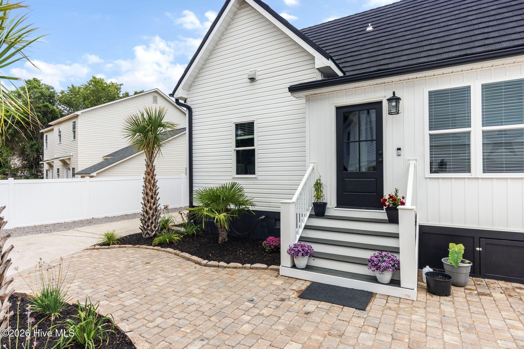 main property photo 59