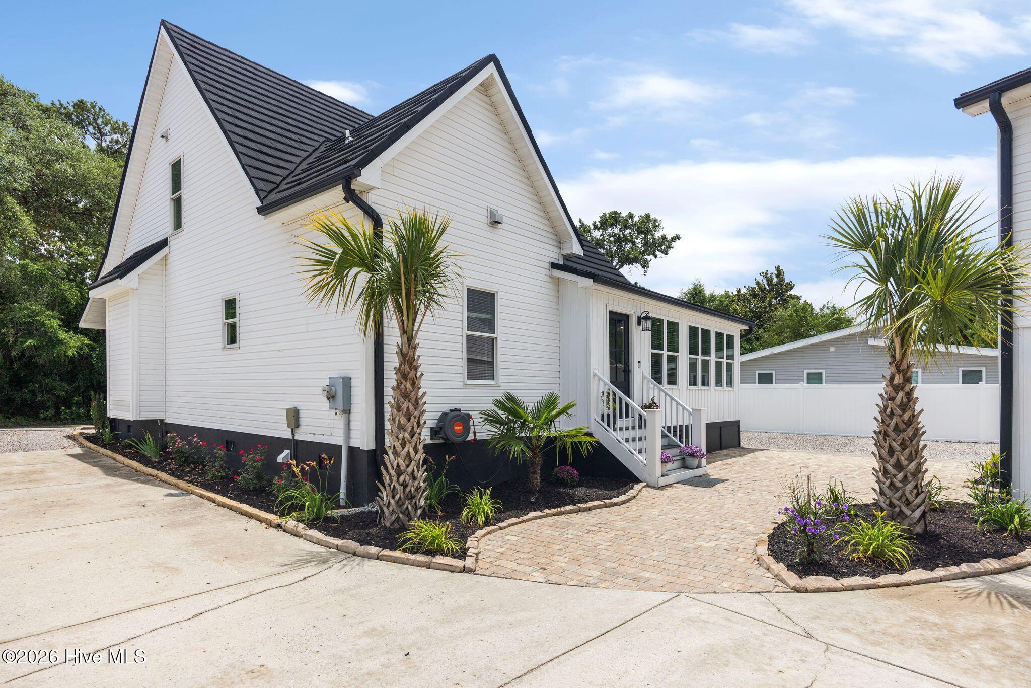main property photo 81