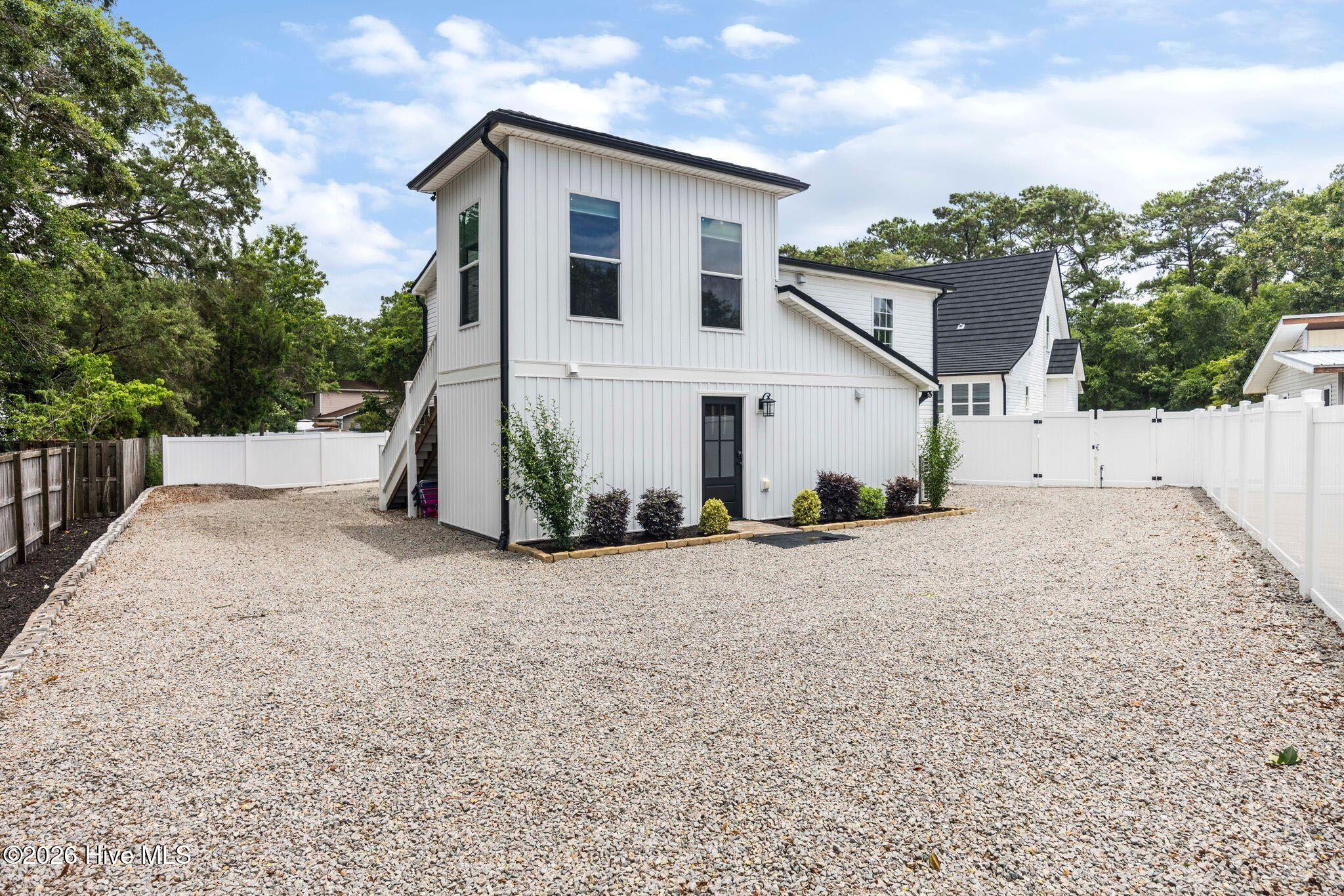 main property photo 83