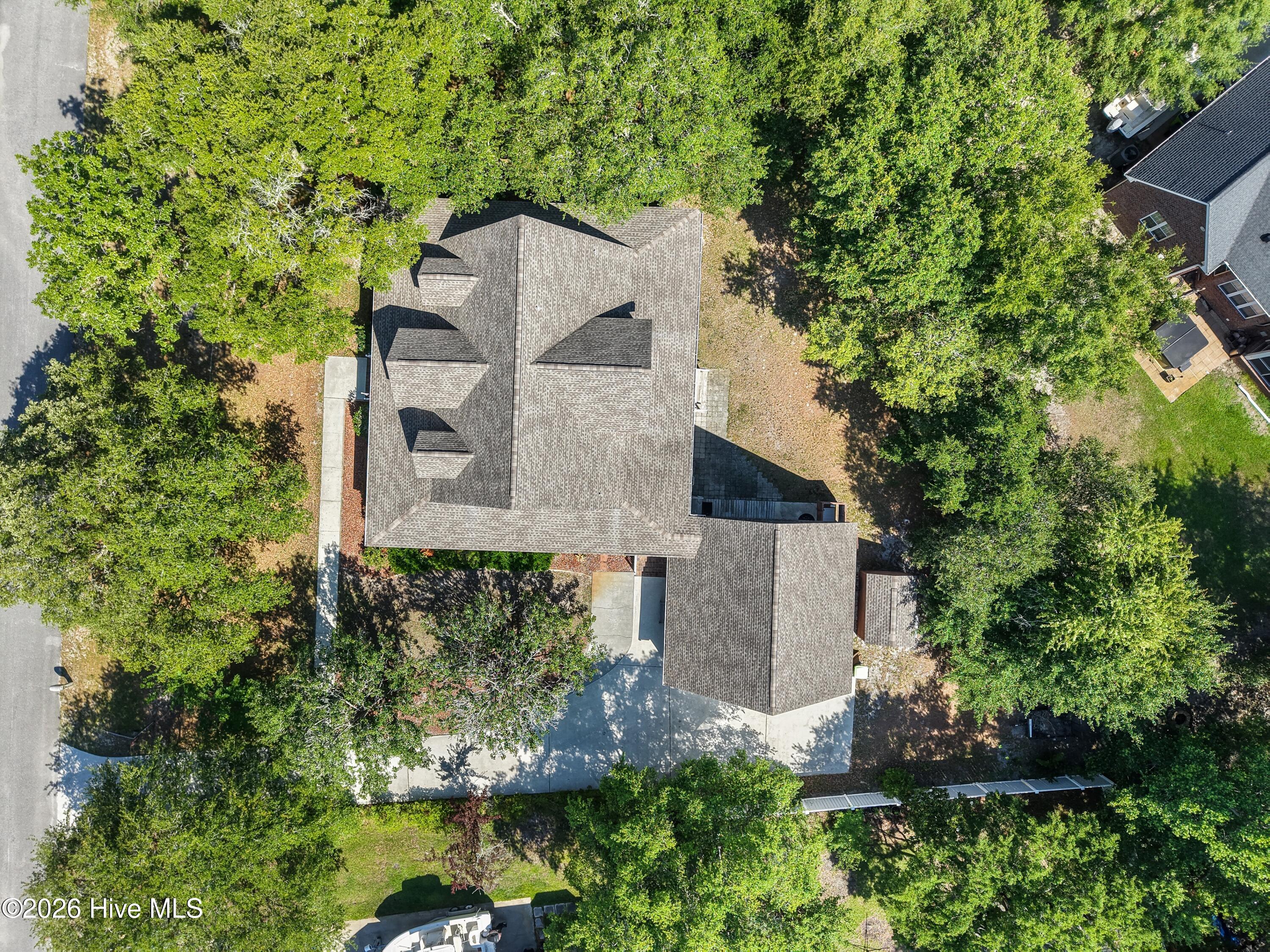 main property photo 41