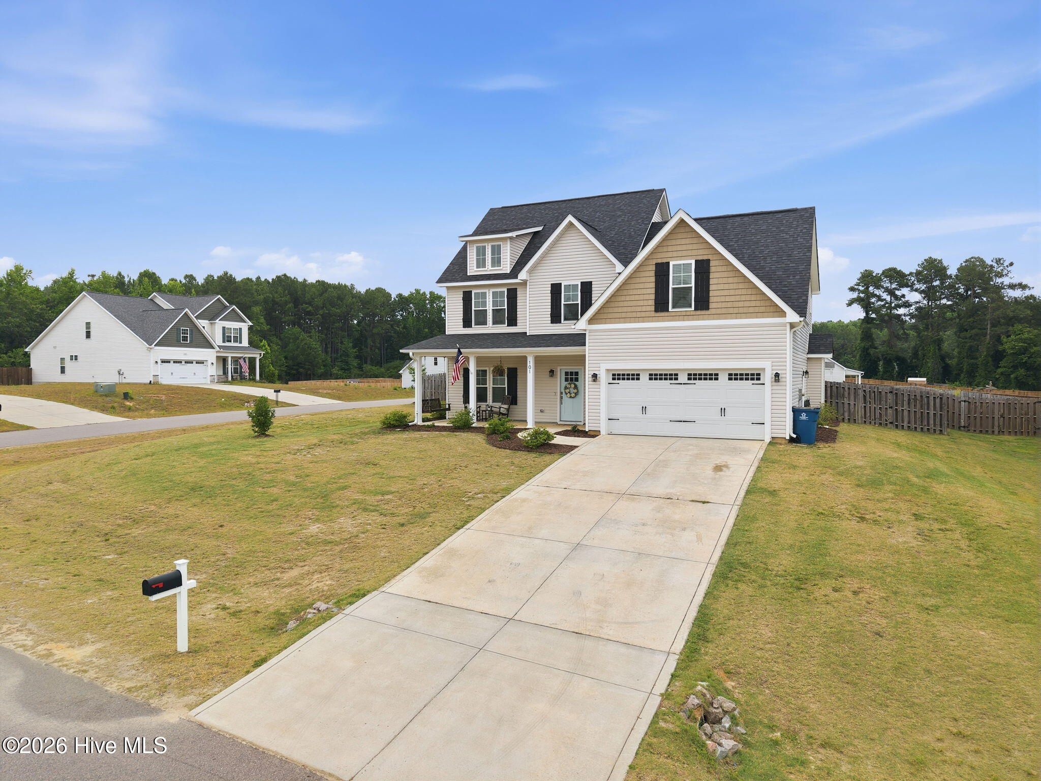 main property photo 9