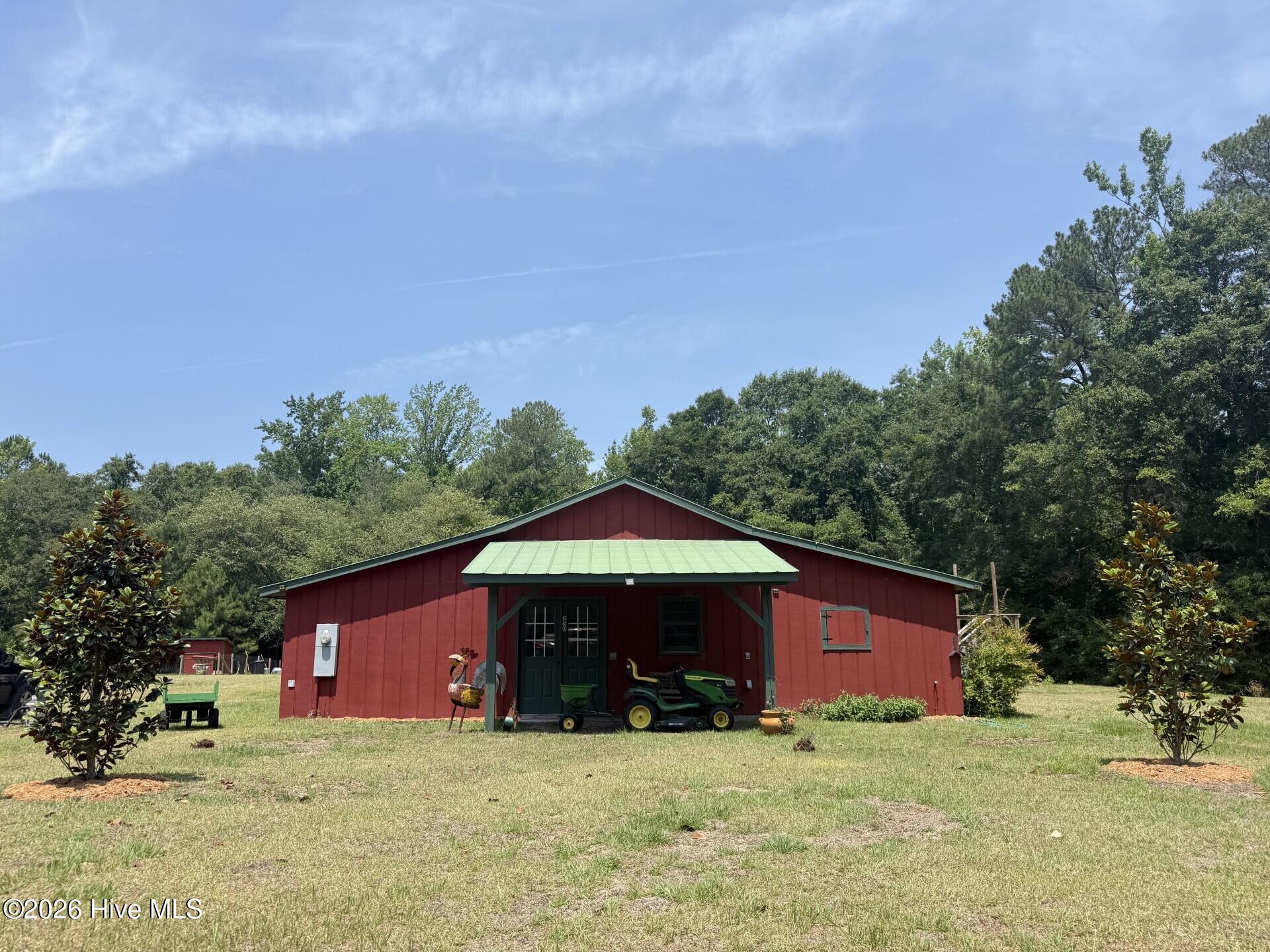 main property photo 20
