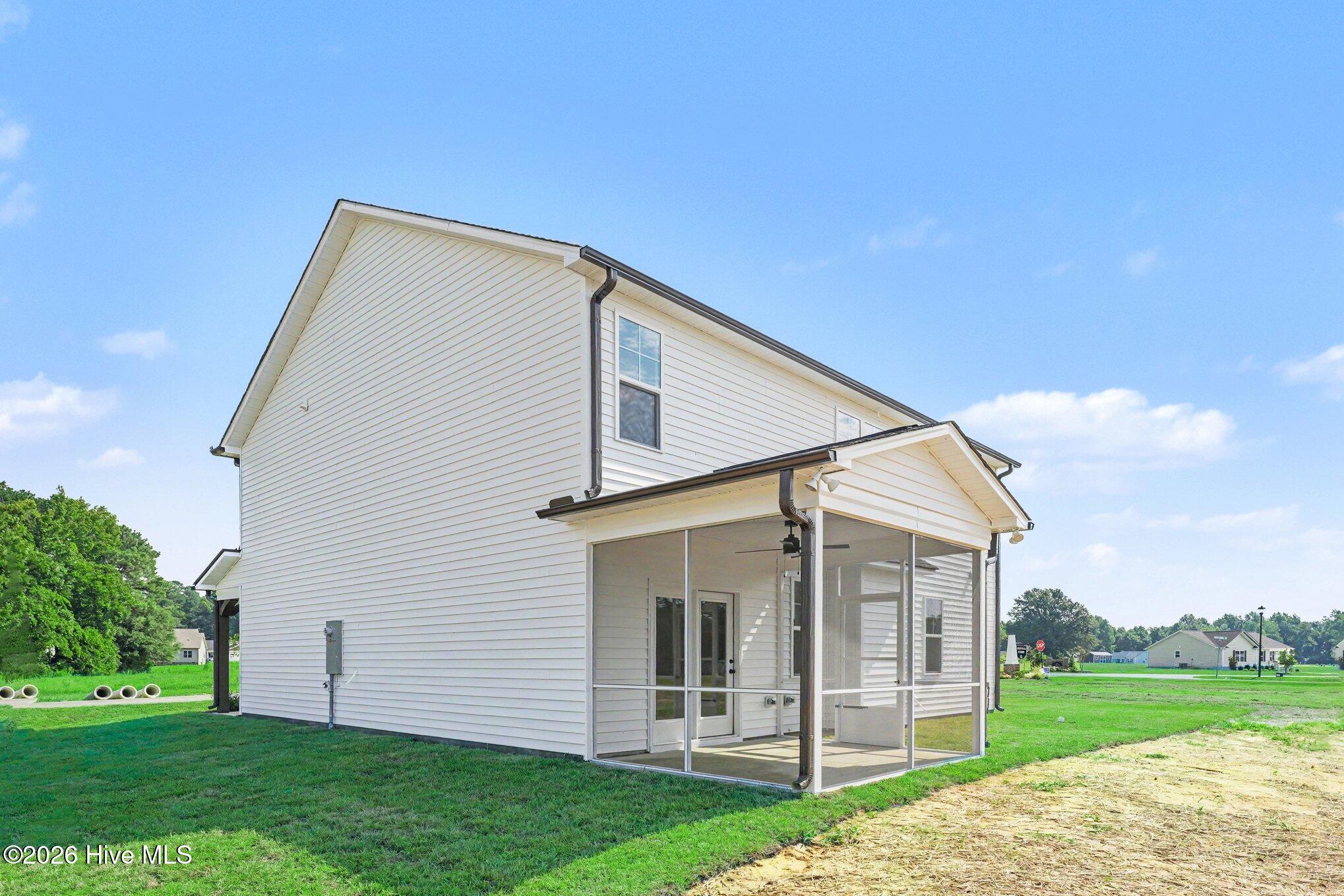 main property photo 27