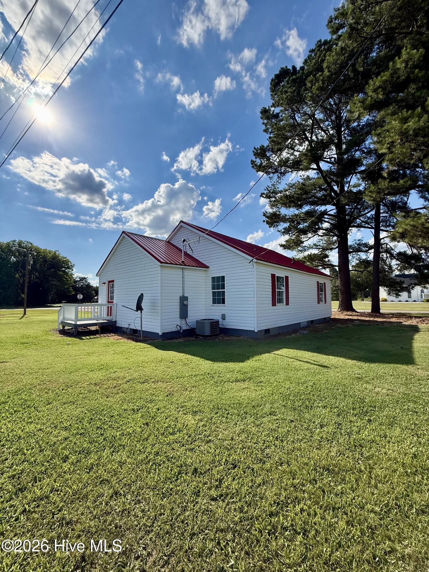 main property photo 7