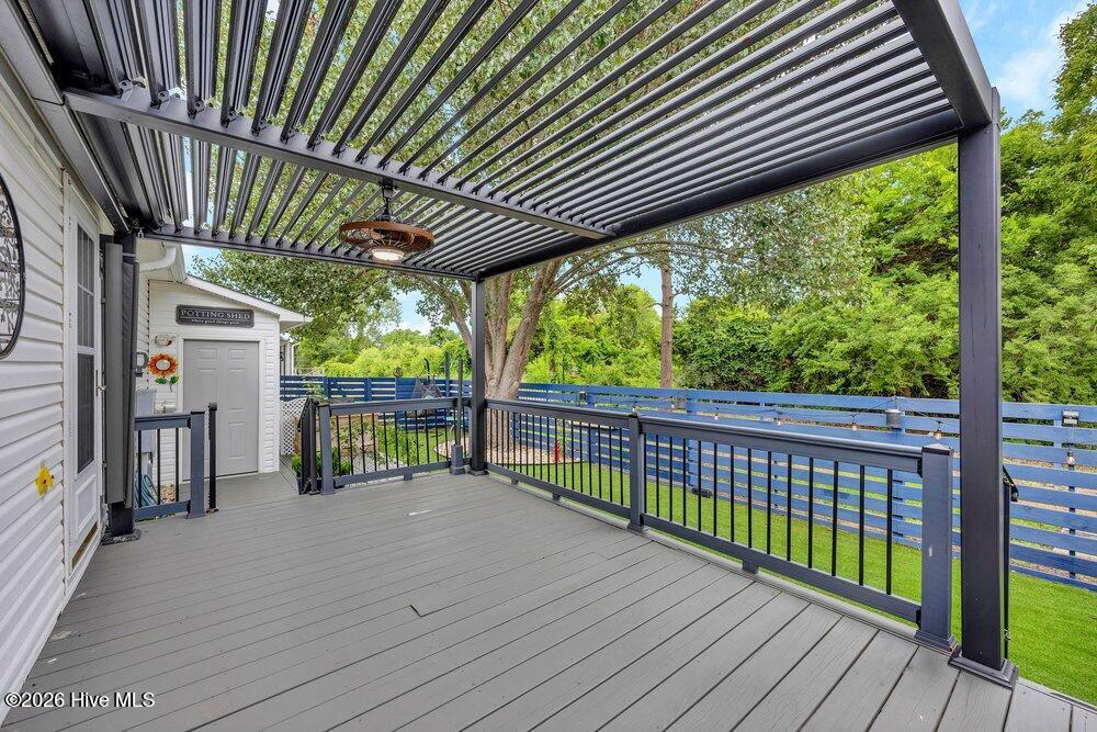 main property photo 25